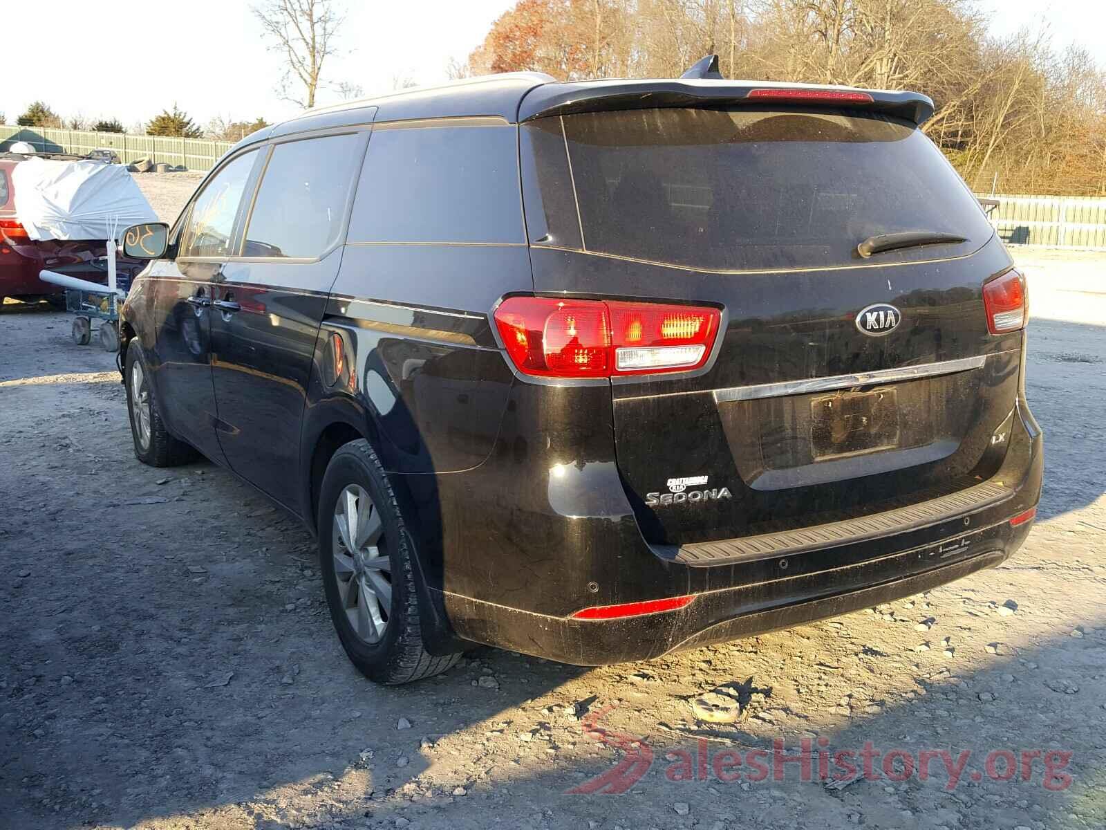 KNDMB5C10J6363250 2018 KIA SEDONA