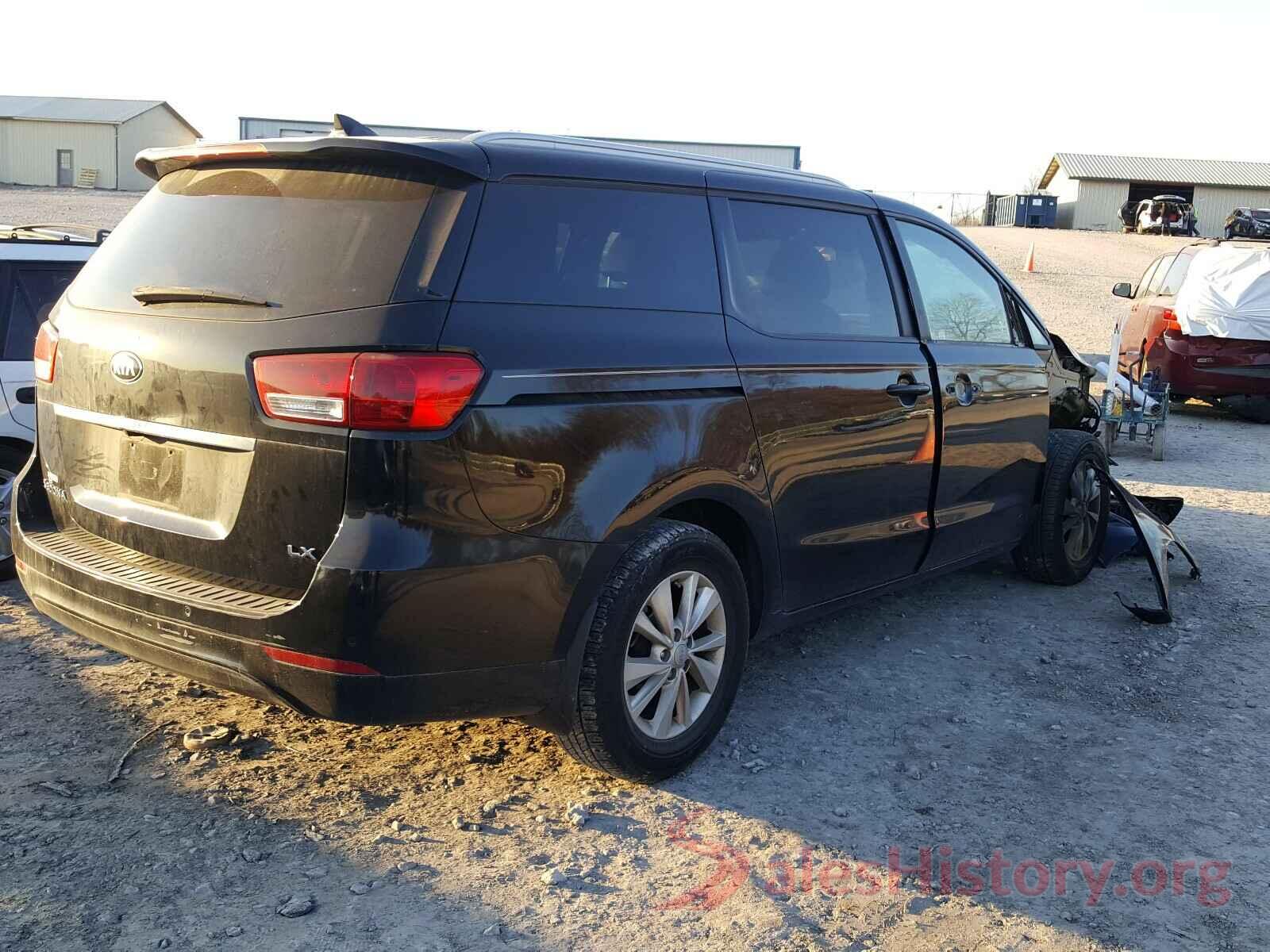 KNDMB5C10J6363250 2018 KIA SEDONA