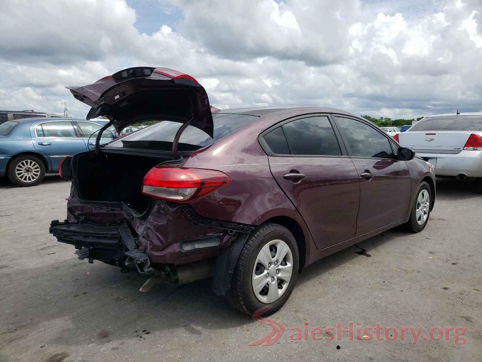 3KPFK4A77JE271007 2018 KIA FORTE