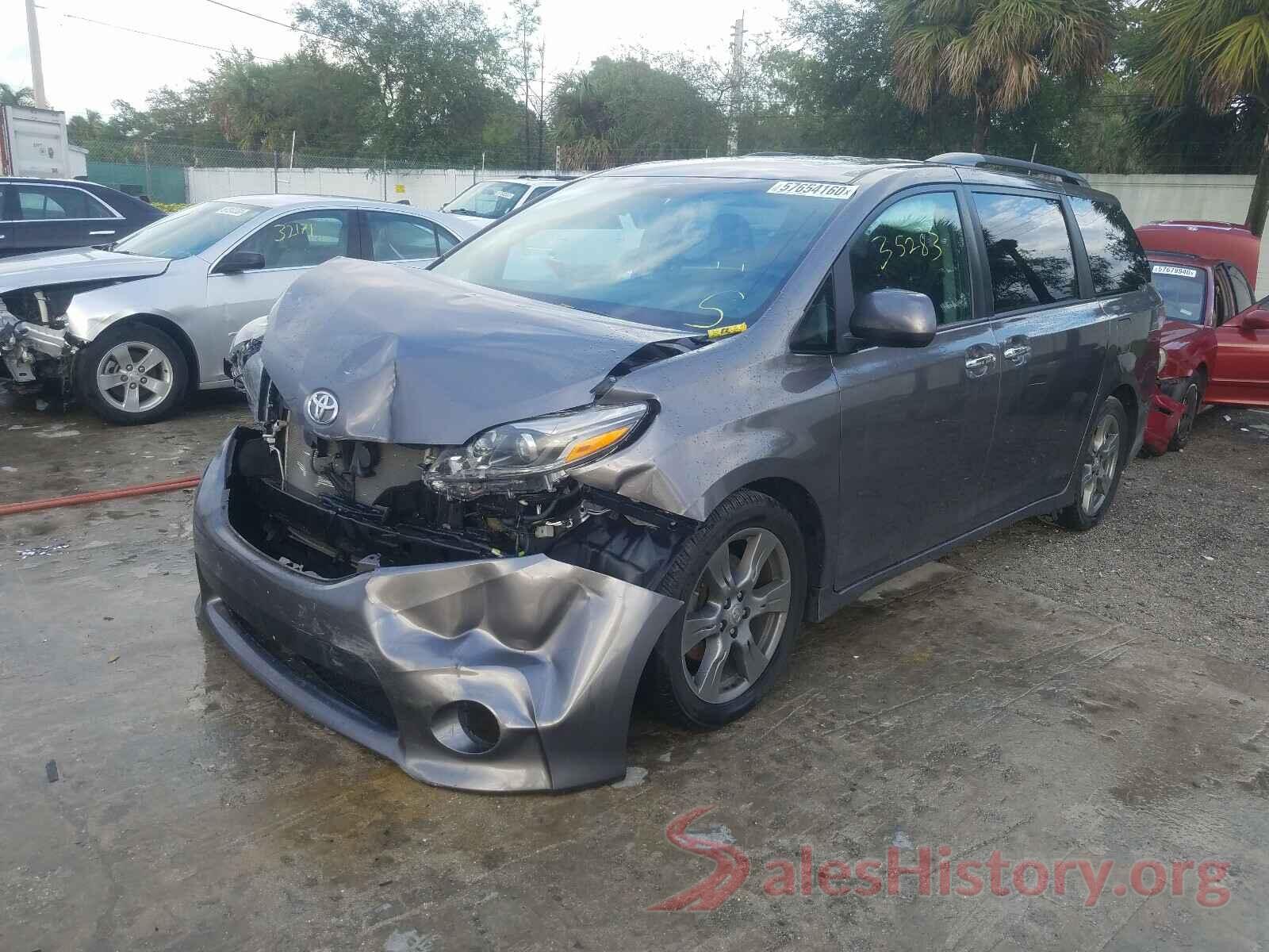 5TDXZ3DC6HS872976 2017 TOYOTA SIENNA