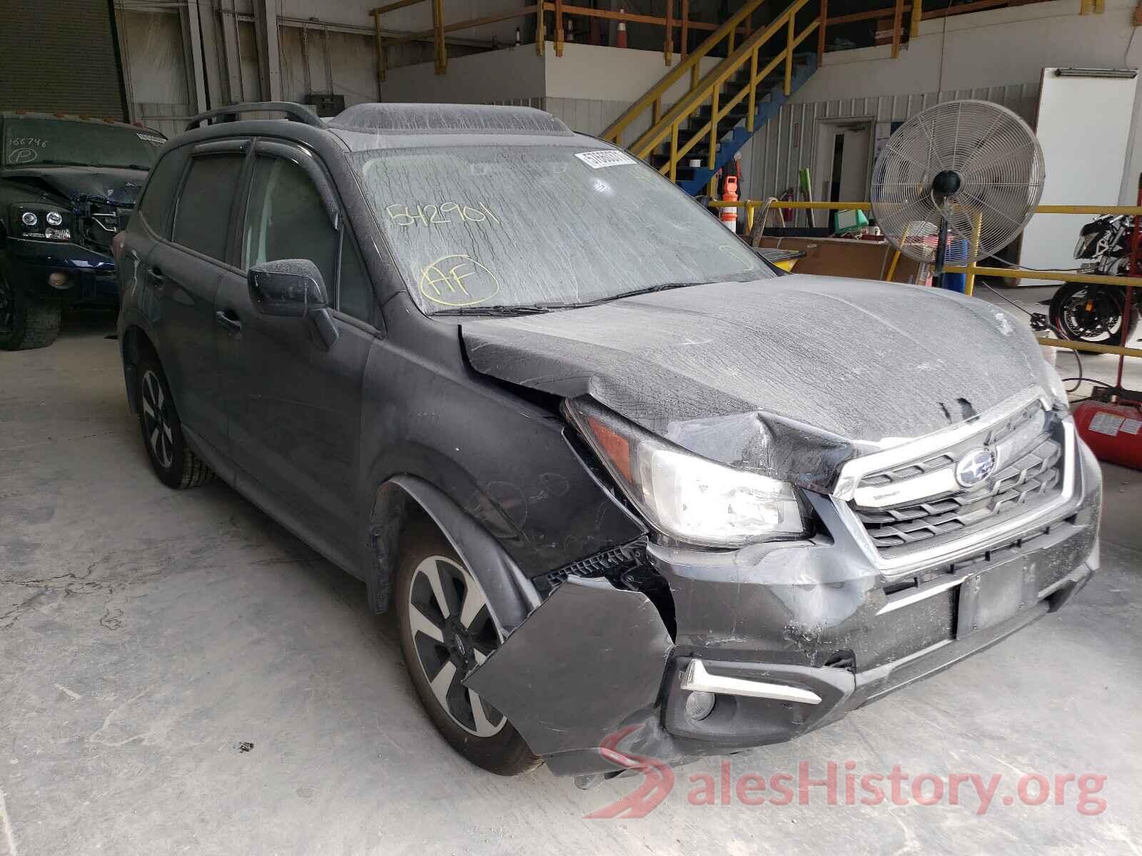 JF2SJAGC6JH542901 2018 SUBARU FORESTER