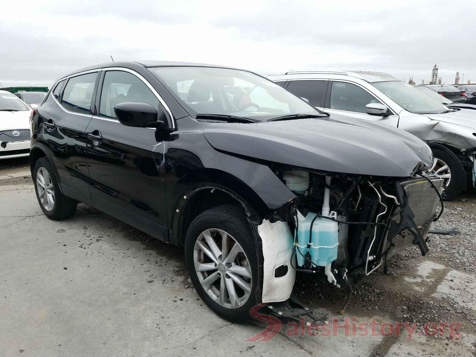 JN1BJ1CP5JW188004 2018 NISSAN ROGUE