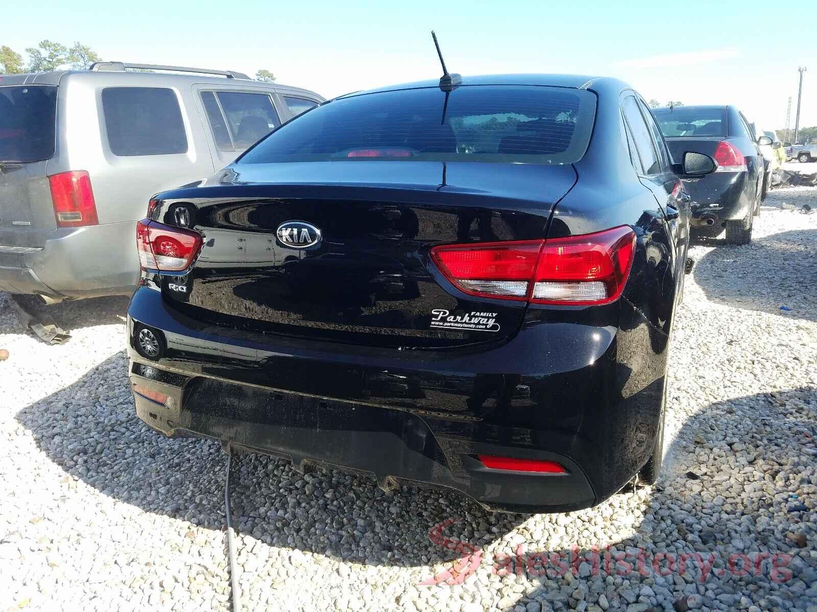 3KPA24AB3JE080635 2018 KIA RIO