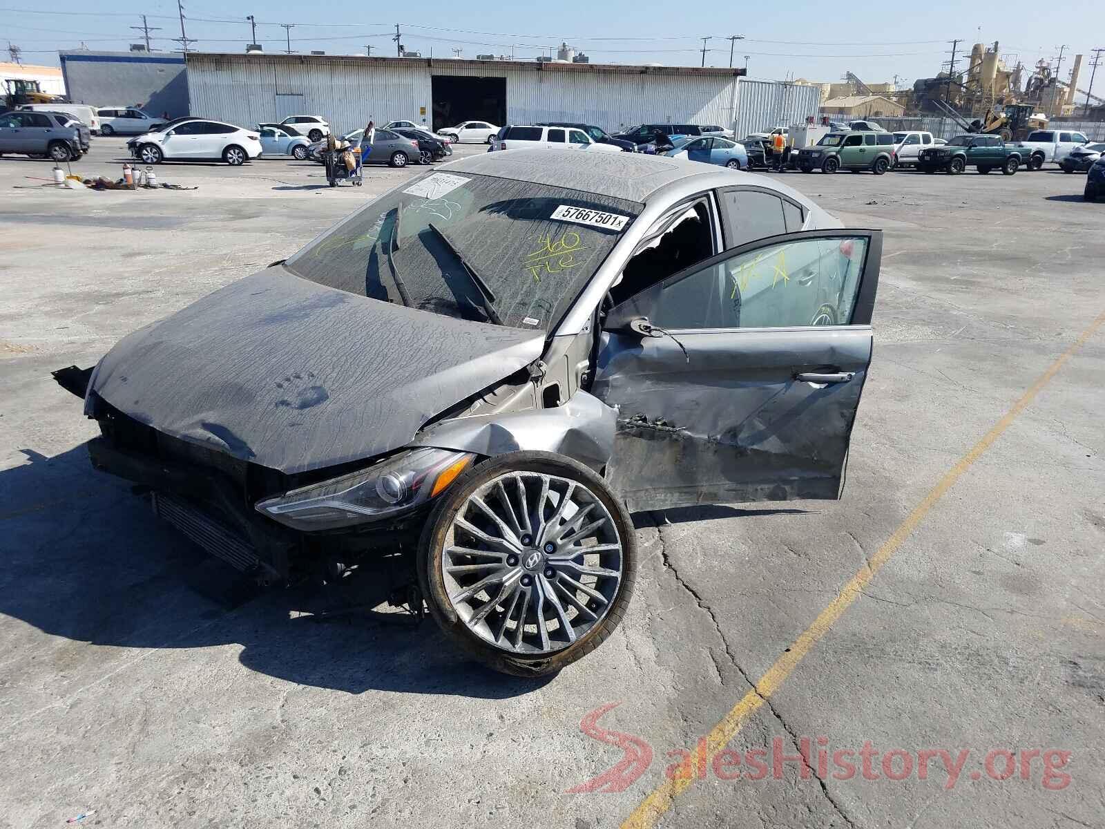 KMHD04LB2JU525556 2018 HYUNDAI ELANTRA