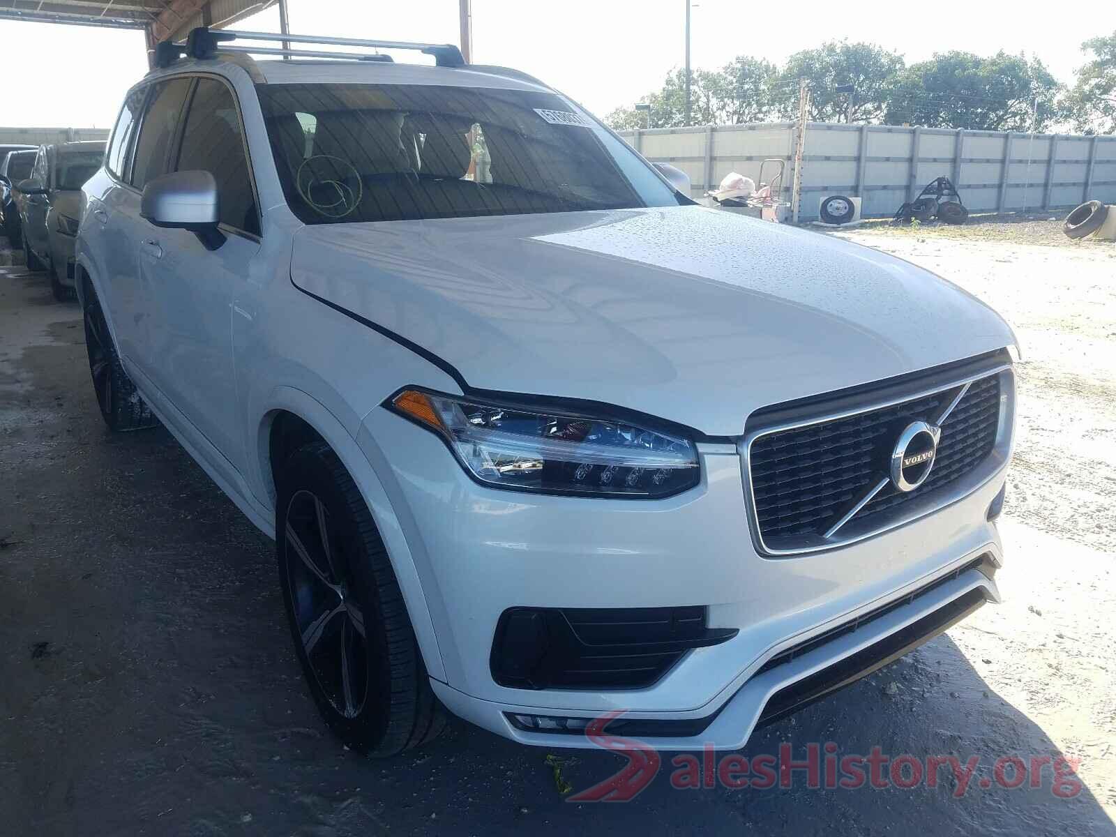 YV4A22PM7K1444909 2019 VOLVO XC90