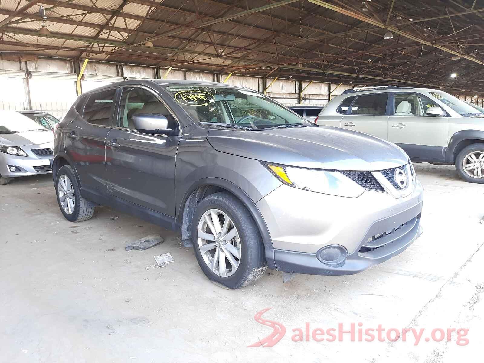 JN1BJ1CP4JW102357 2018 NISSAN ROGUE