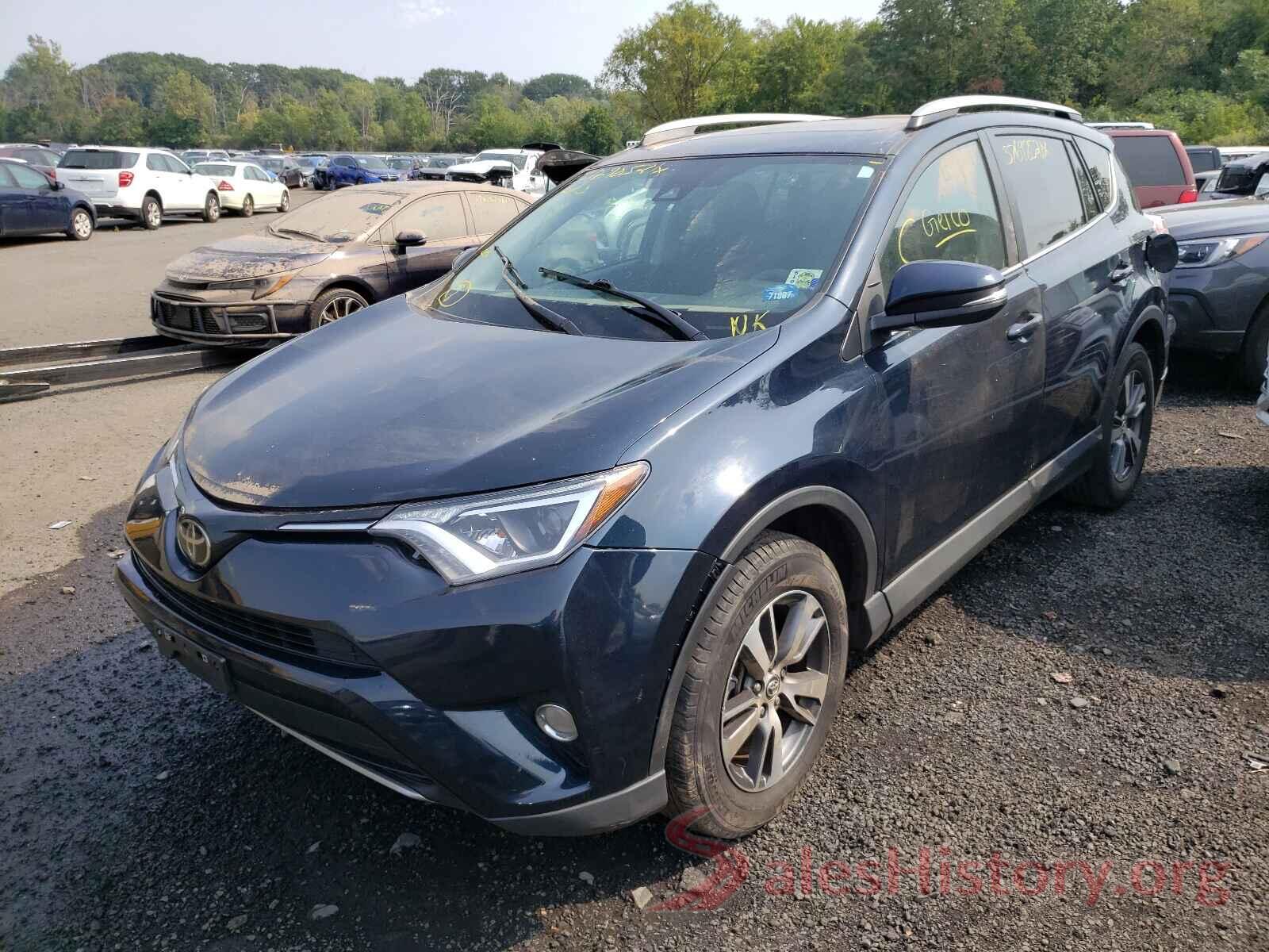 2T3RFREV2JW744288 2018 TOYOTA RAV4