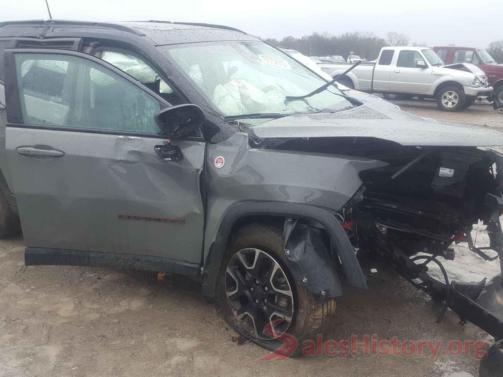 3C4NJDDB6KT668154 2019 JEEP COMPASS