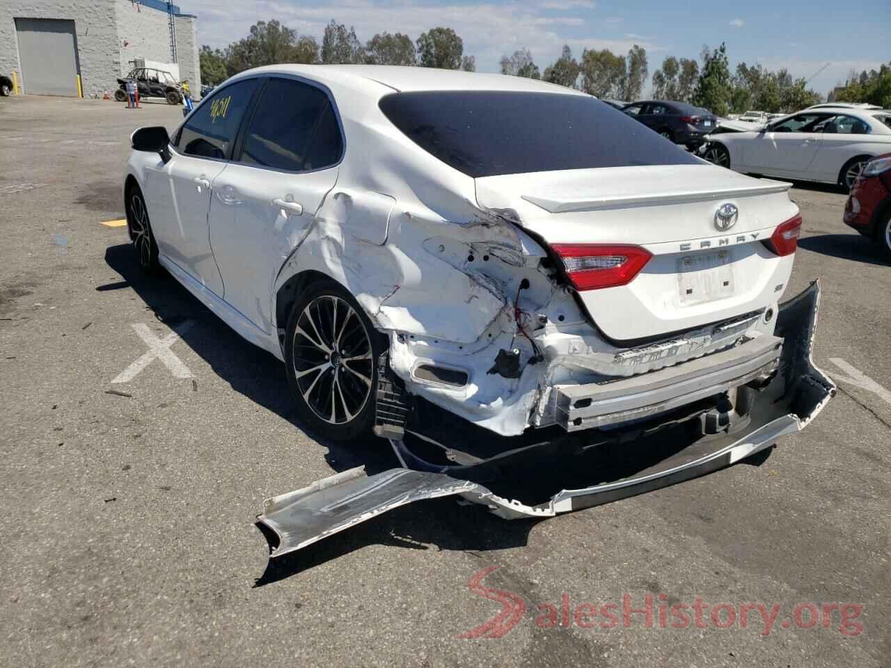 JTNB11HK9J3074028 2018 TOYOTA CAMRY