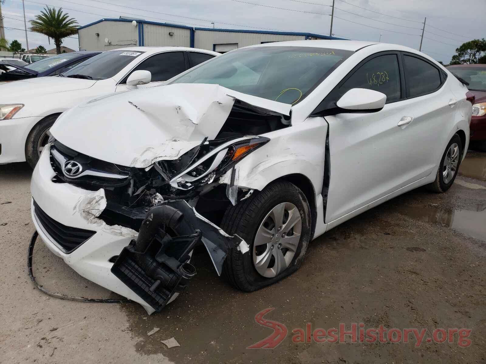 5NPDH4AE8GH668797 2016 HYUNDAI ELANTRA