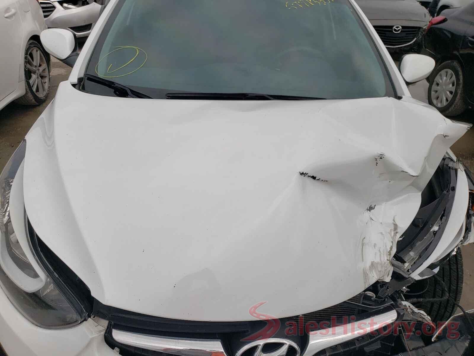 5NPDH4AE8GH668797 2016 HYUNDAI ELANTRA