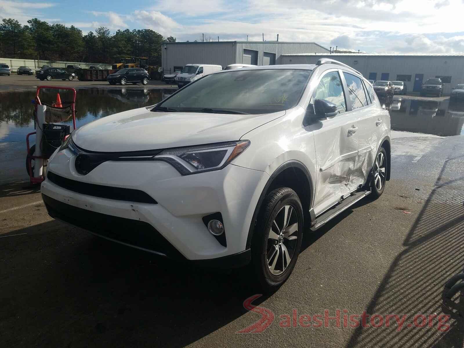 JTMRFREV0JJ737564 2018 TOYOTA RAV4