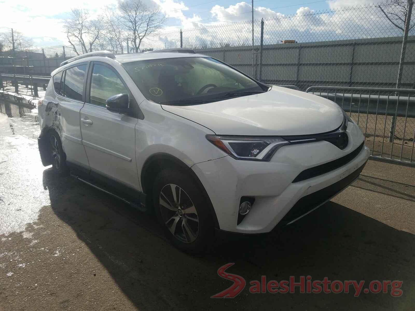 JTMRFREV0JJ737564 2018 TOYOTA RAV4