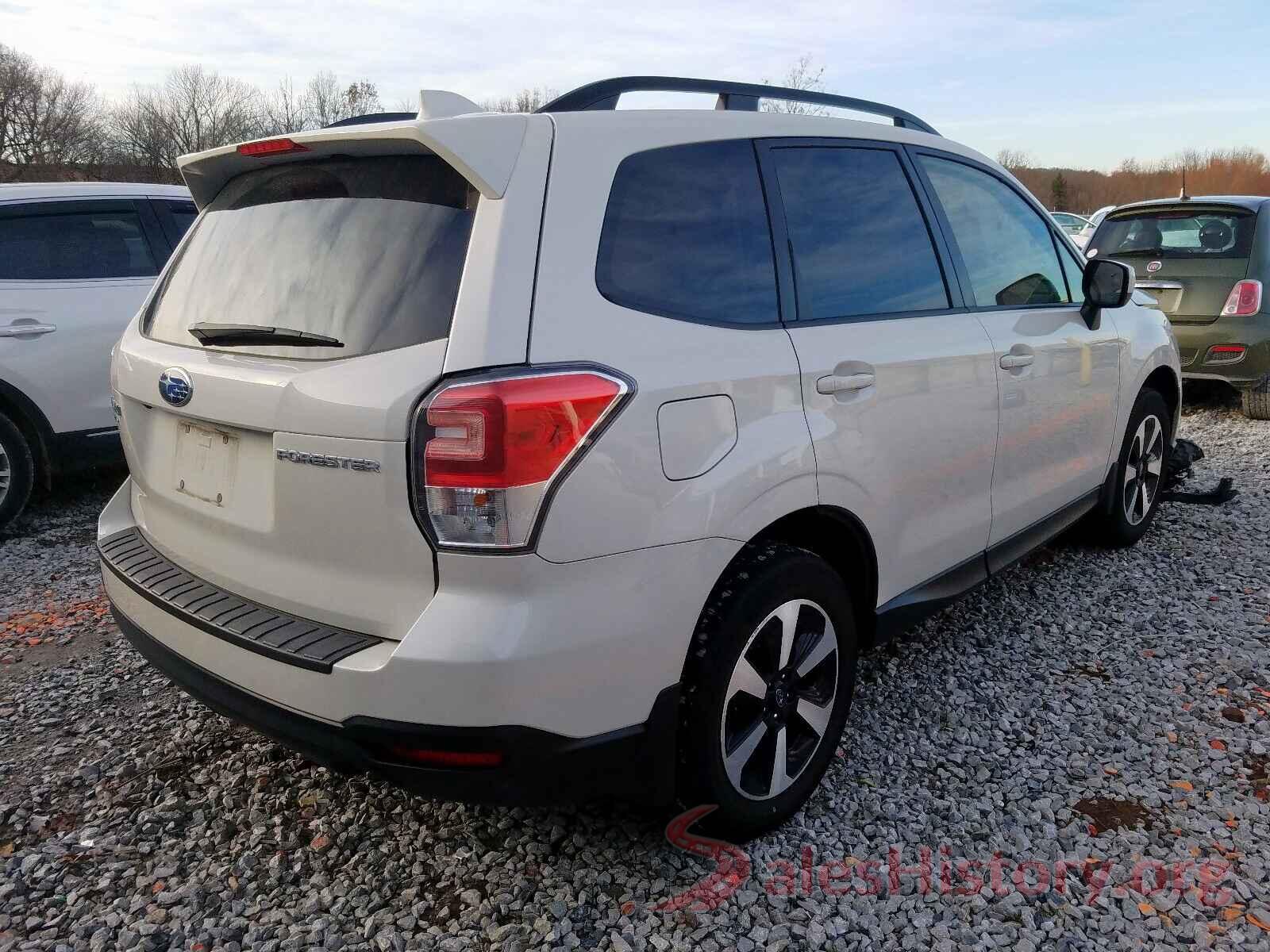 JF2SJADC1JH513763 2018 SUBARU FORESTER