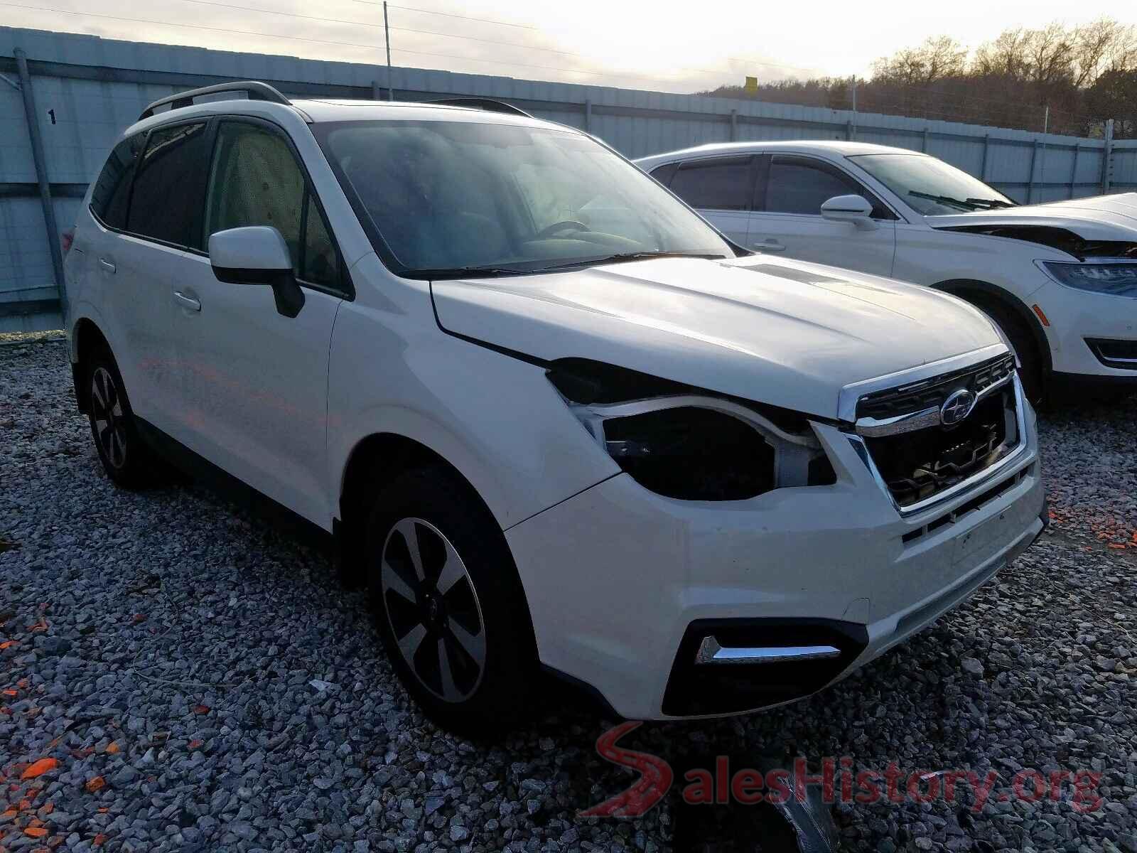 JF2SJADC1JH513763 2018 SUBARU FORESTER