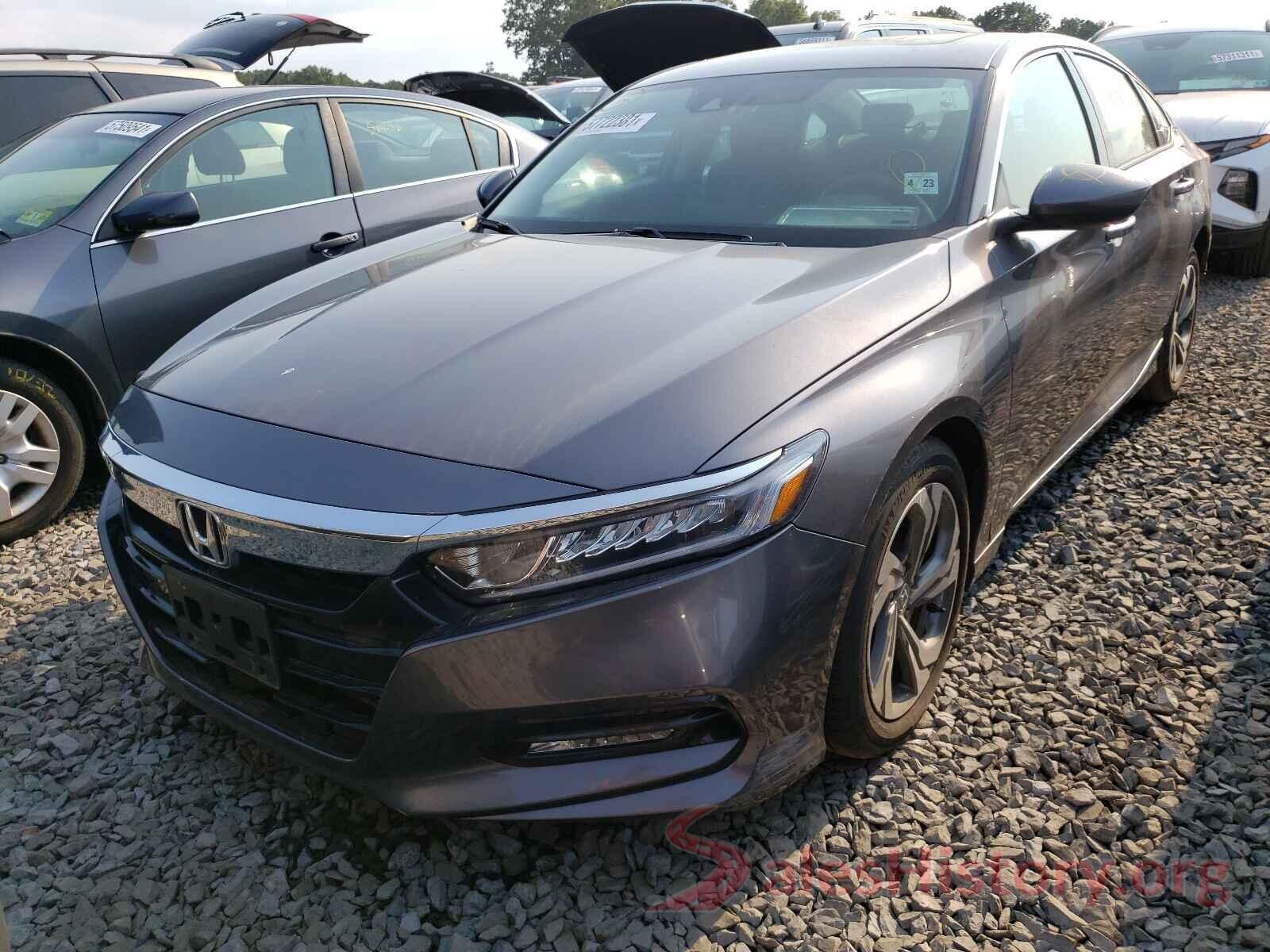 1HGCV1F4XJA138768 2018 HONDA ACCORD