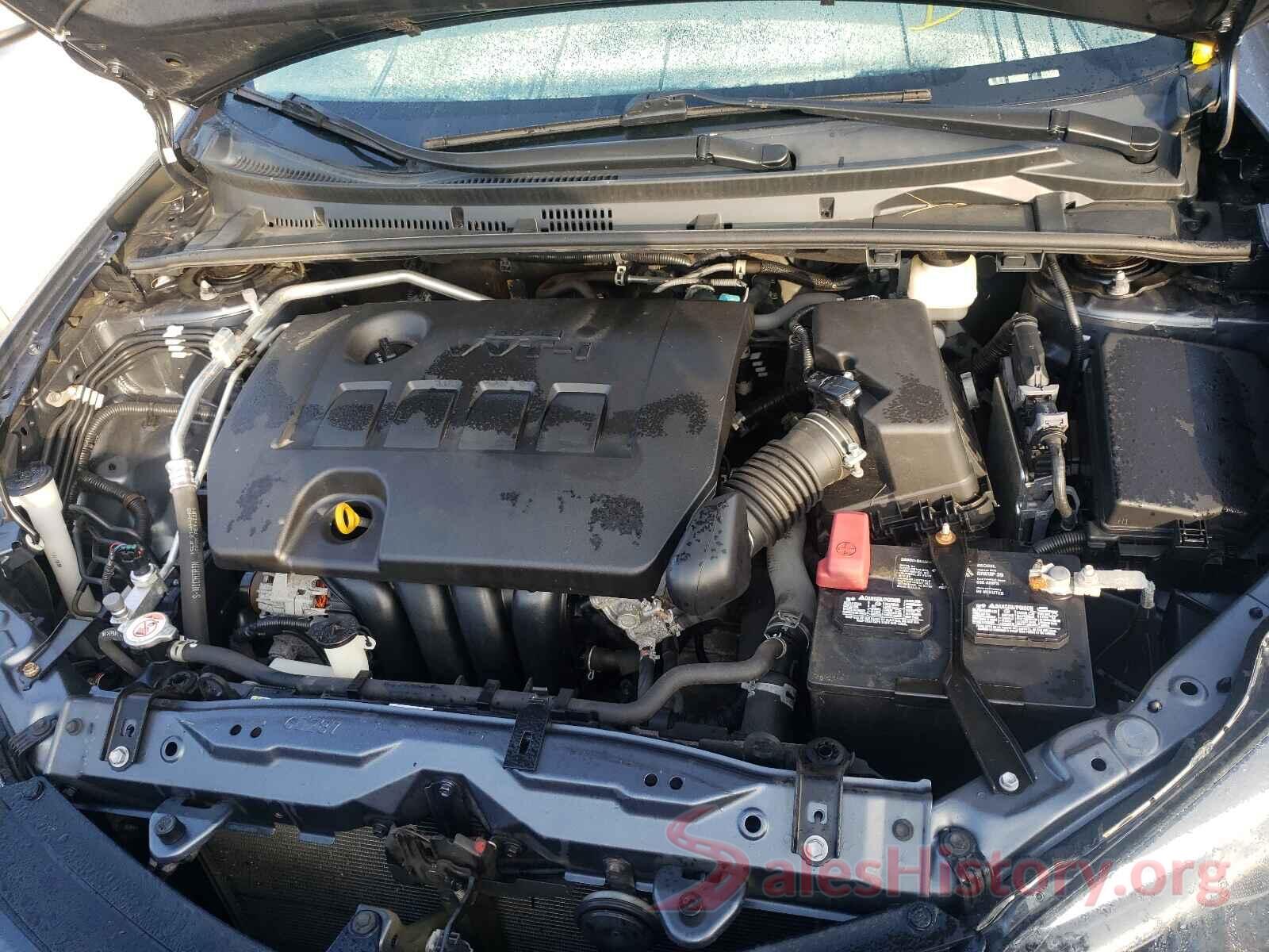 2T1BURHE4JC032104 2018 TOYOTA COROLLA