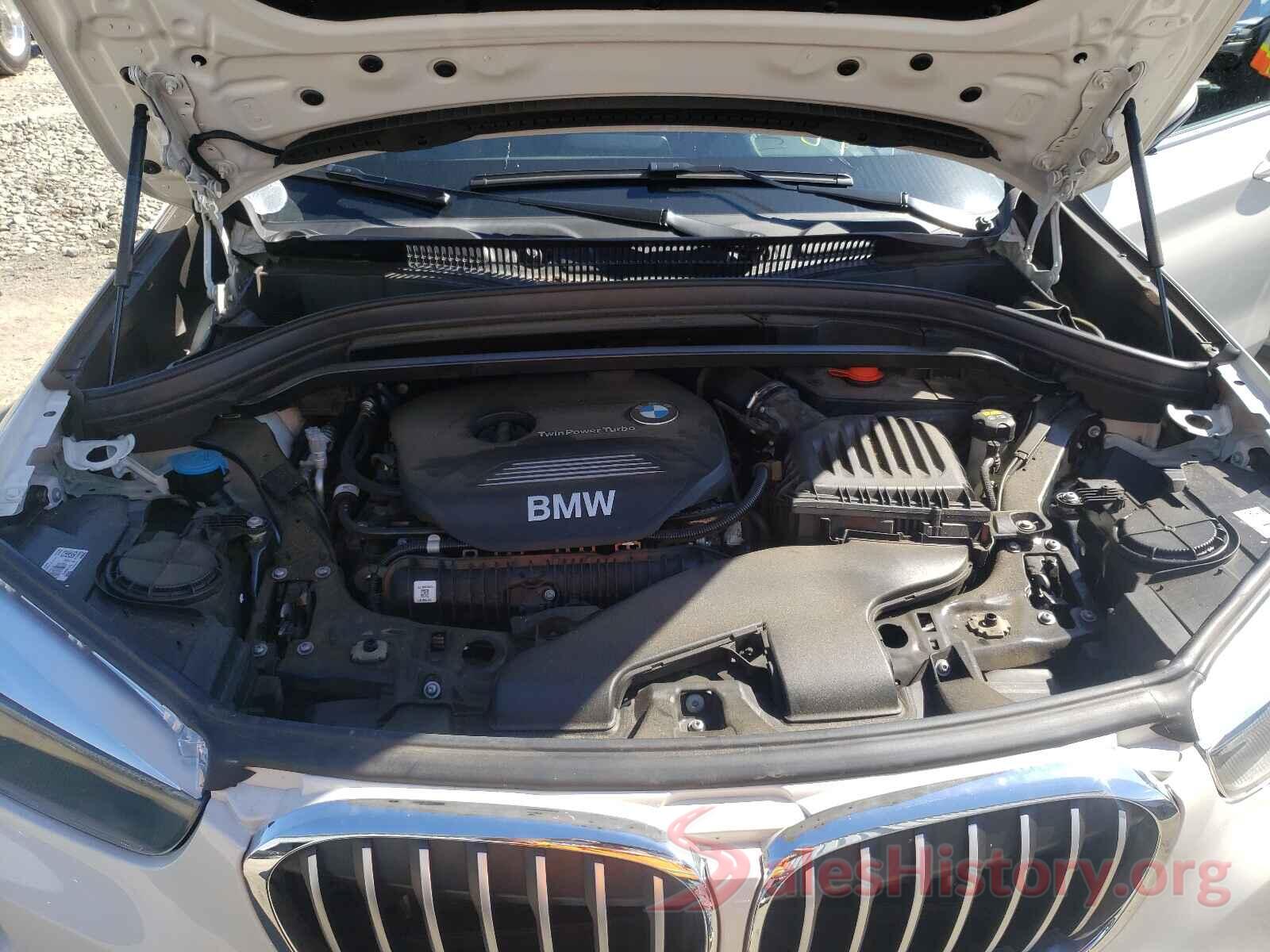 WBXHT3C33J5K23402 2018 BMW X1