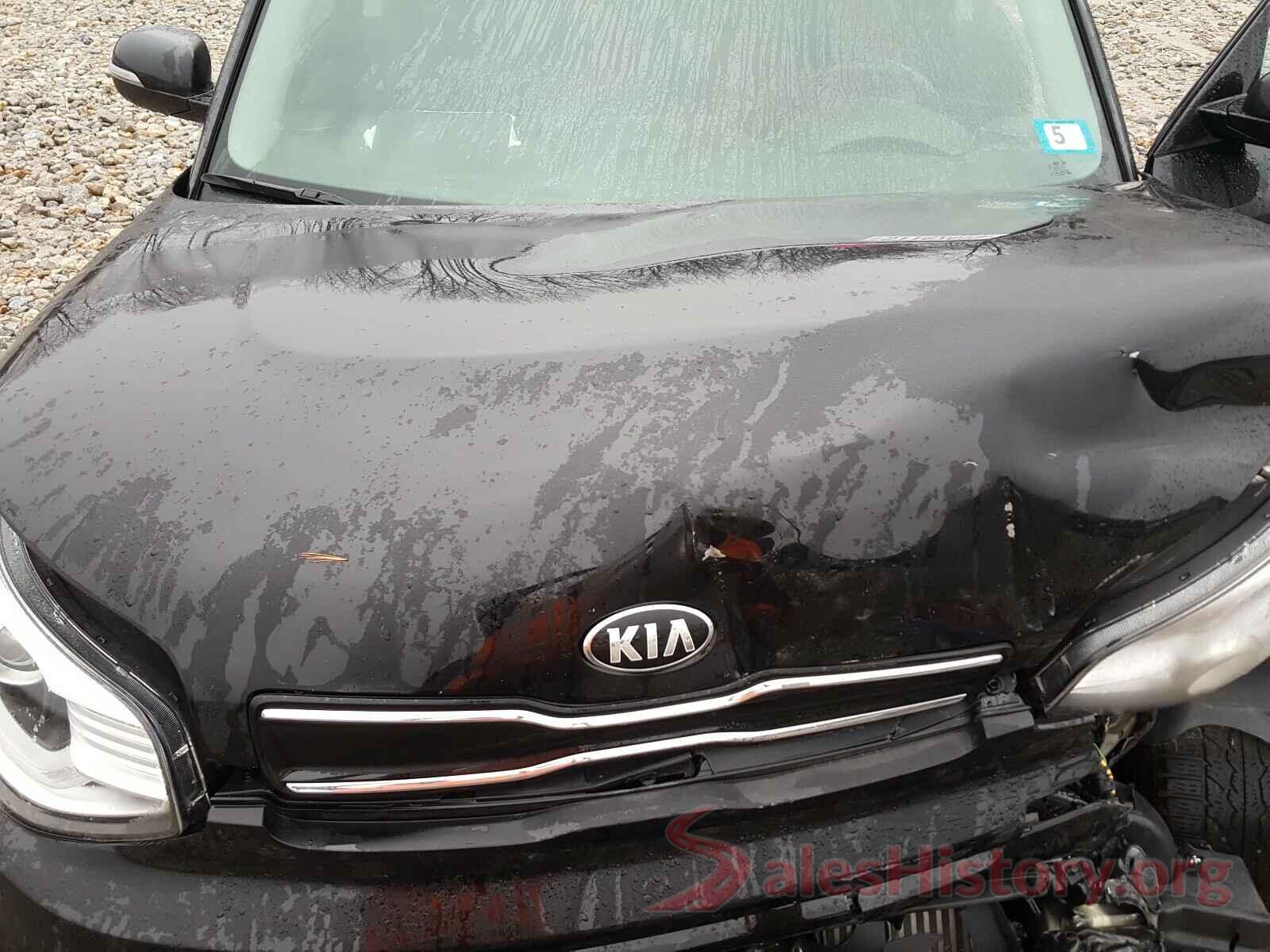 KNDJX3AA8J7558907 2018 KIA SOUL