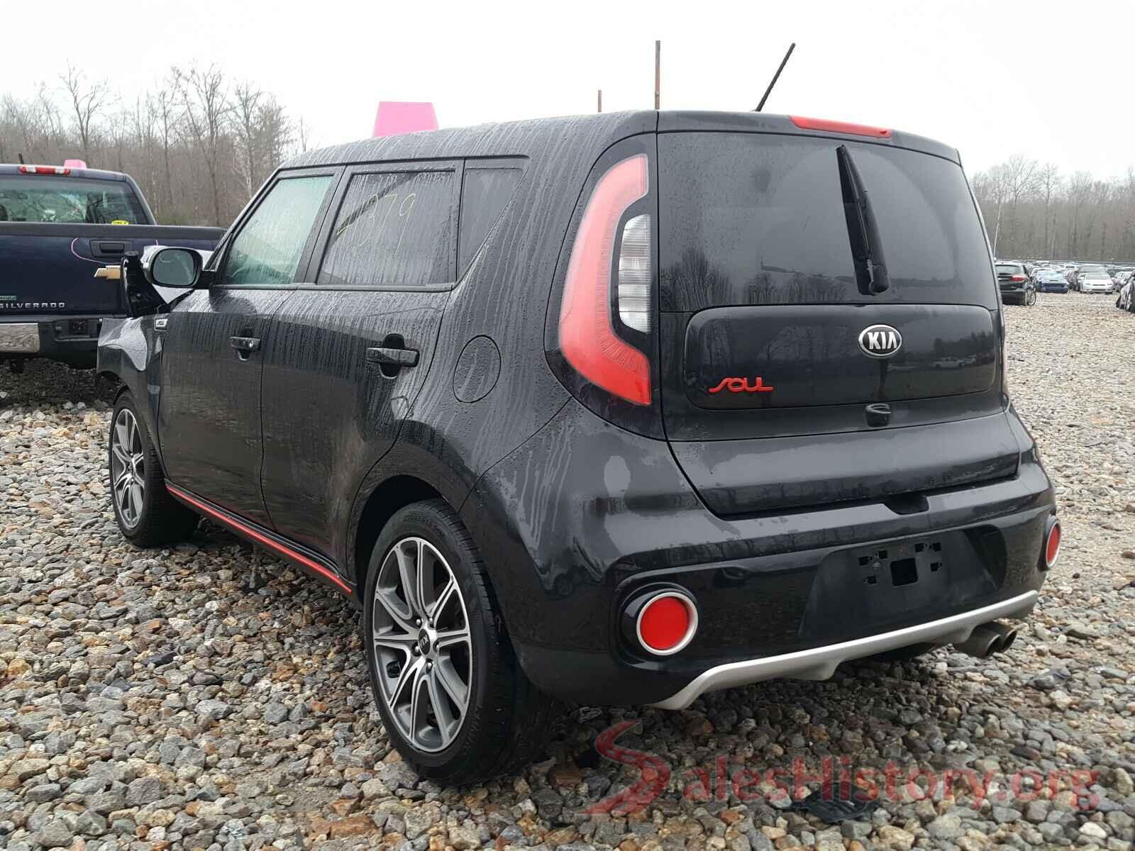 KNDJX3AA8J7558907 2018 KIA SOUL