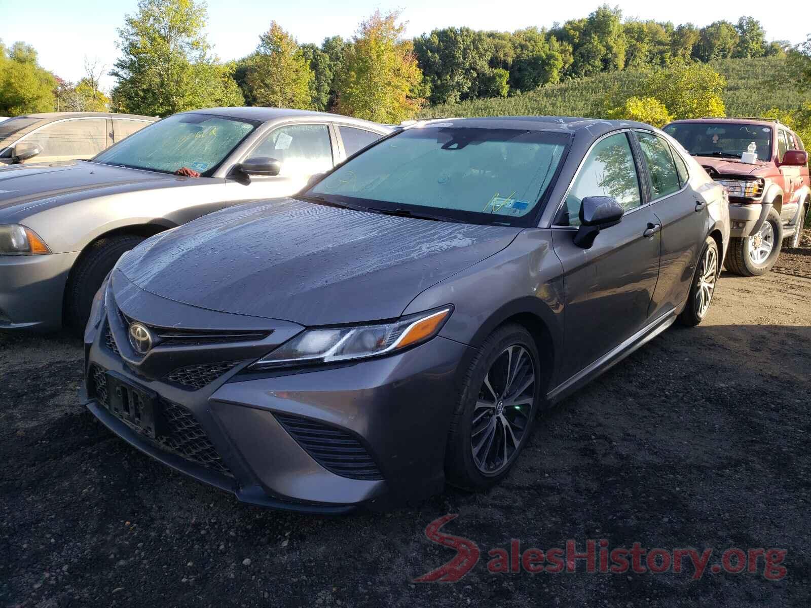 4T1B11HK4JU665507 2018 TOYOTA CAMRY