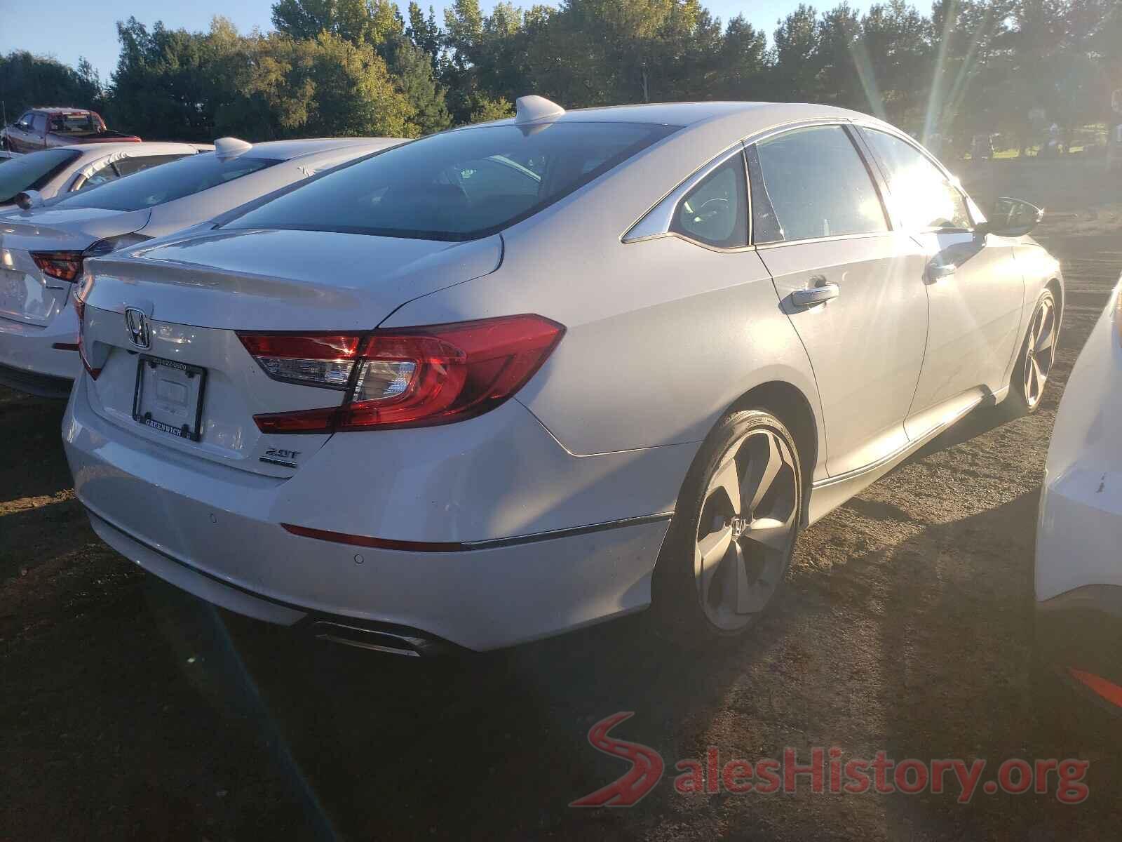 1HGCV2F95JA020161 2018 HONDA ACCORD