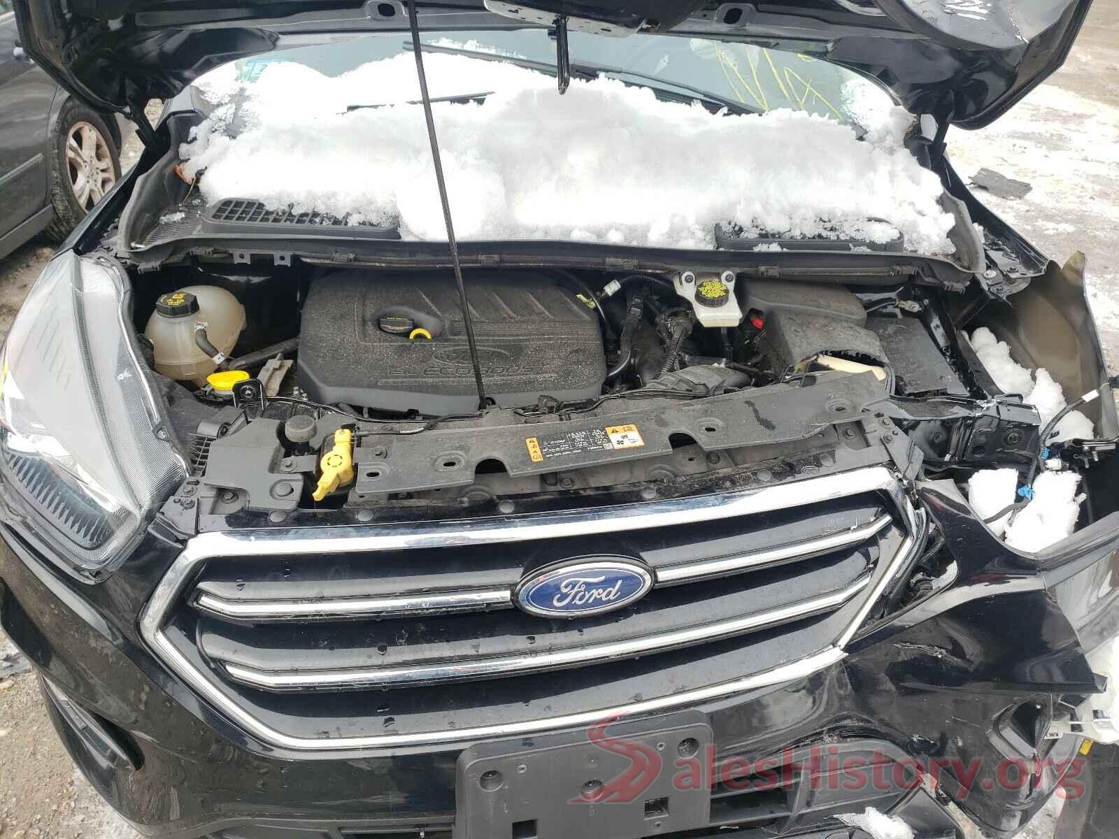 1FMCU9GD5JUA77192 2018 FORD ESCAPE