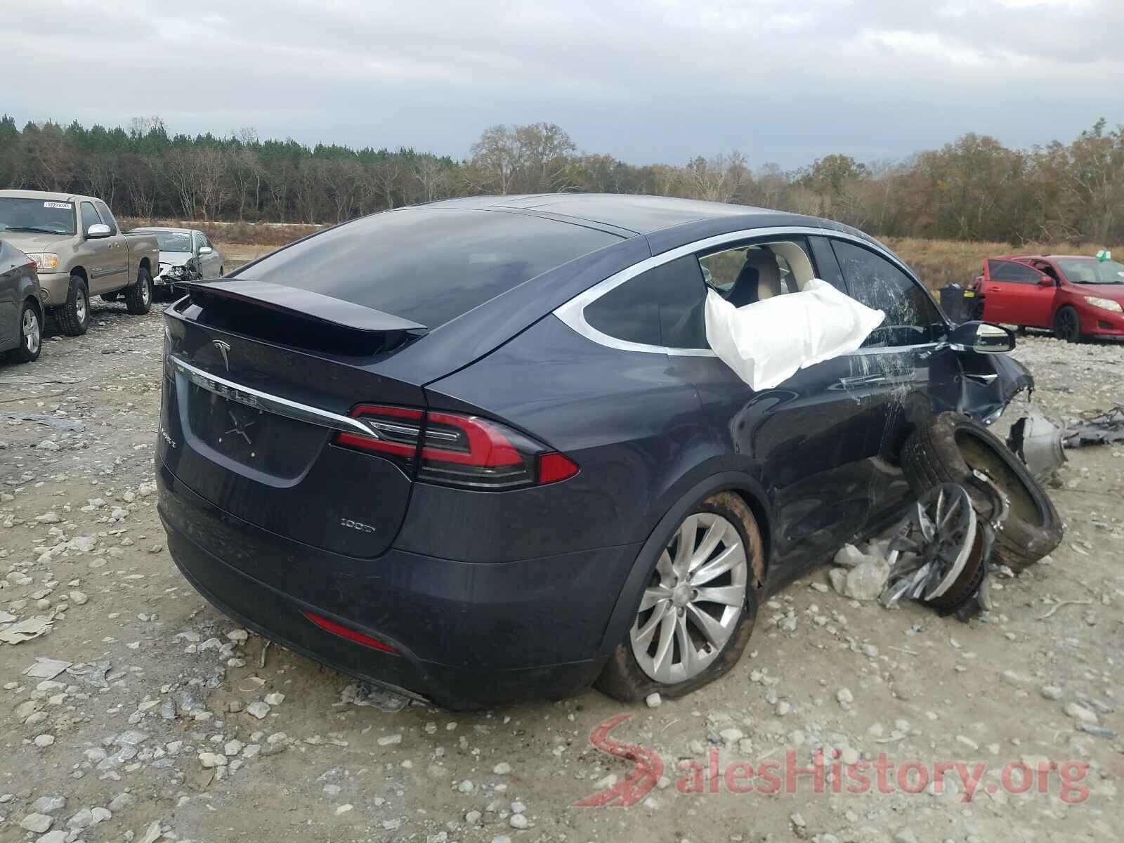 5YJXCDE29JF100432 2018 TESLA MODEL X