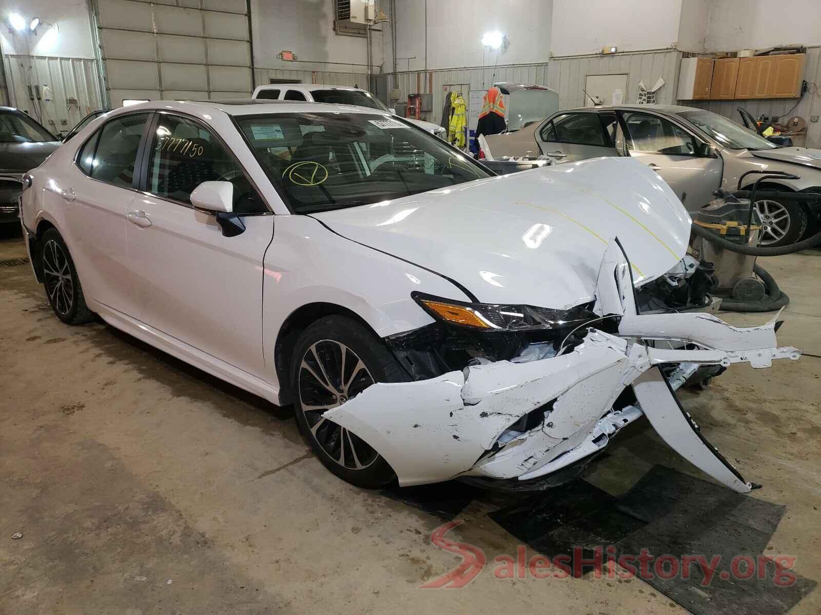 4T1B11HK0KU771194 2019 TOYOTA CAMRY