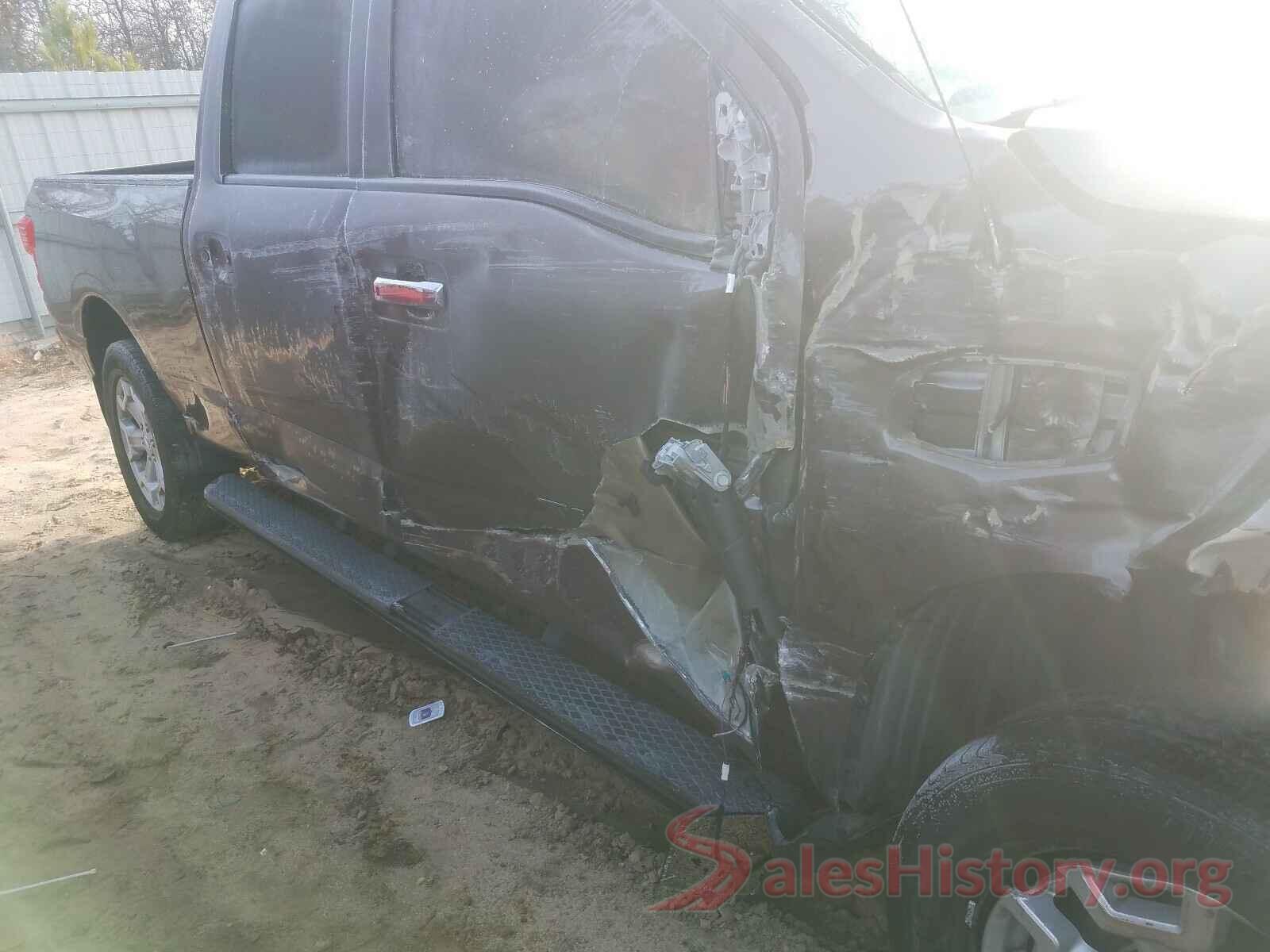 1N6AA1F4XHN512460 2017 NISSAN TITAN