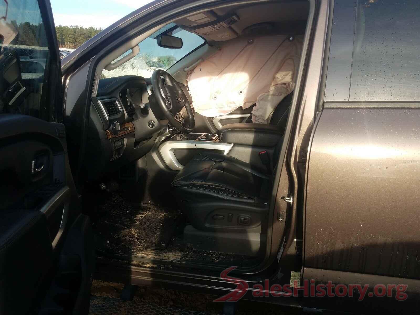 1N6AA1F4XHN512460 2017 NISSAN TITAN