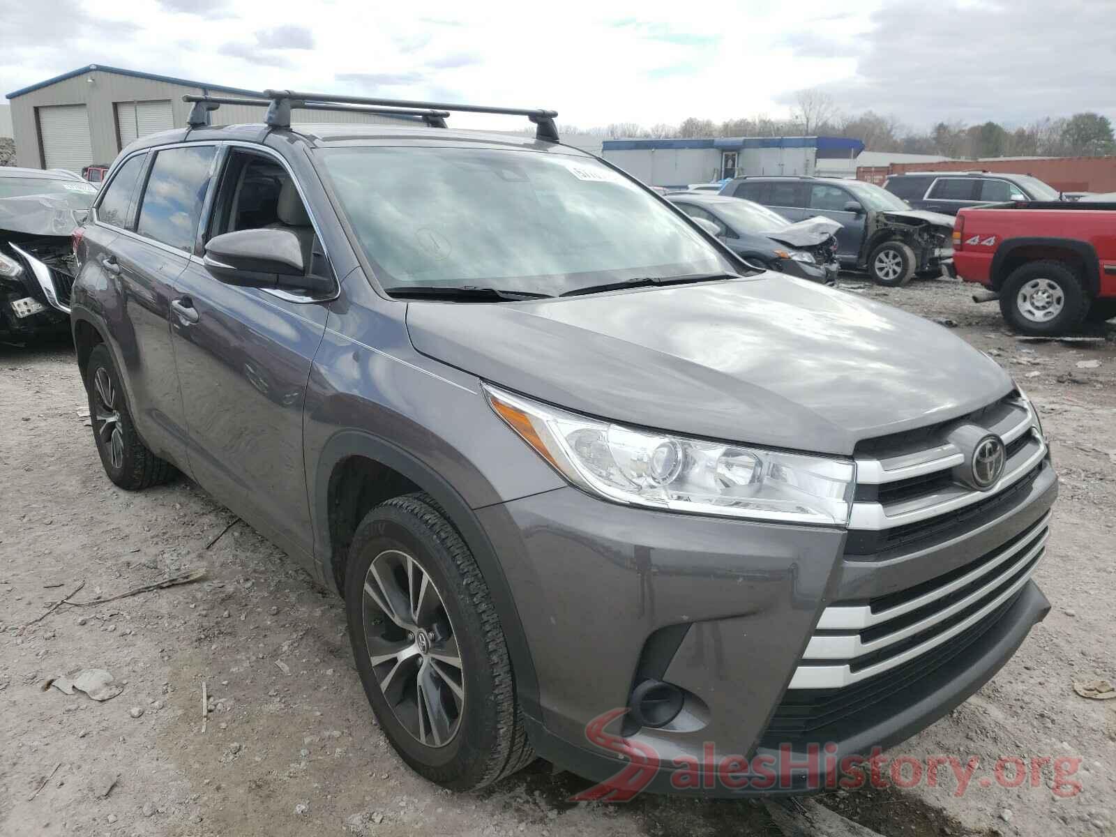 5TDZARFH1JS033383 2018 TOYOTA HIGHLANDER