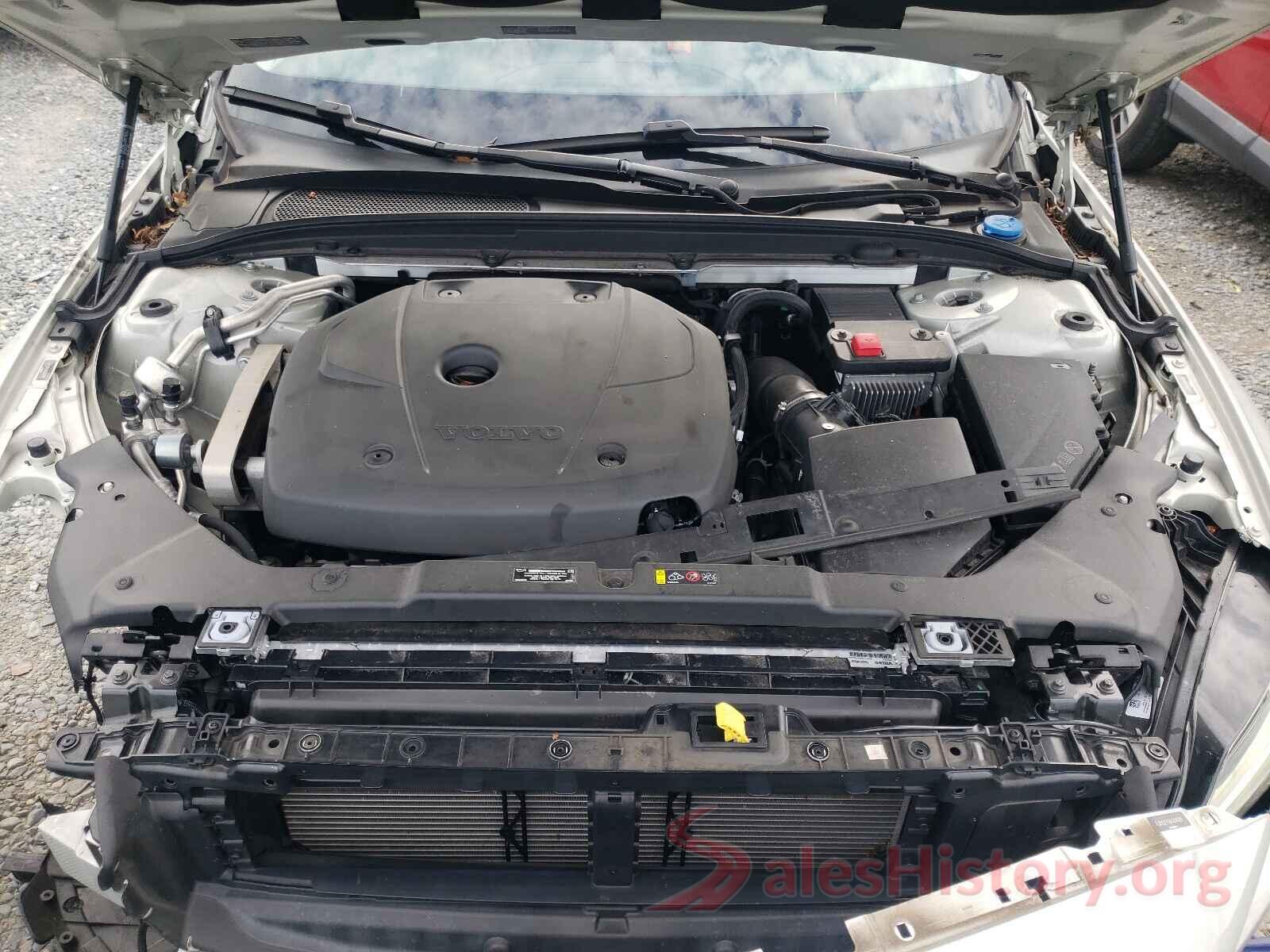 7JR102FK8KG014281 2019 VOLVO S60