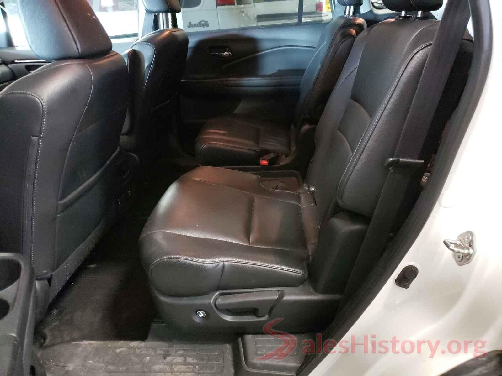 5FNYF6H08HB002651 2017 HONDA PILOT