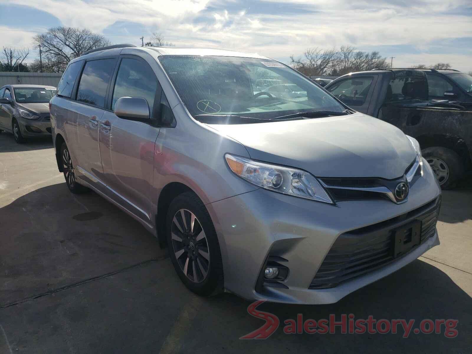 5TDDZ3DC9KS224588 2019 TOYOTA SIENNA