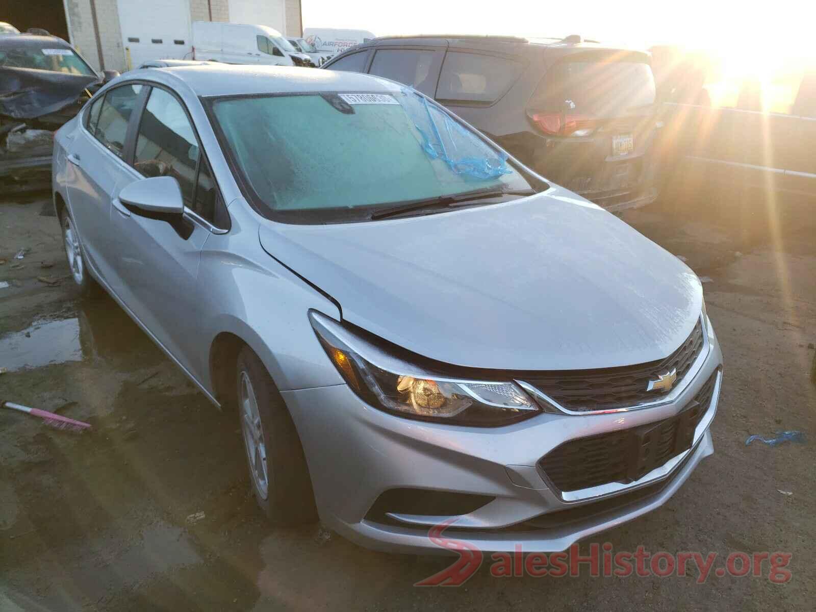 1G1BE5SM4J7175876 2018 CHEVROLET CRUZE