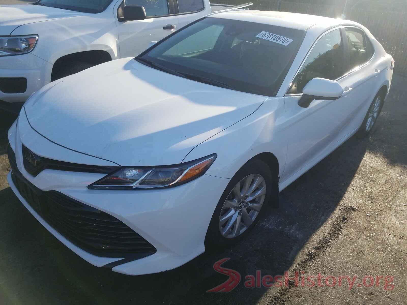 4T1B11HK5JU511842 2018 TOYOTA CAMRY