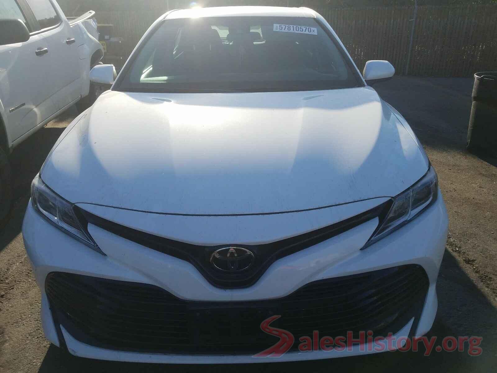 4T1B11HK5JU511842 2018 TOYOTA CAMRY