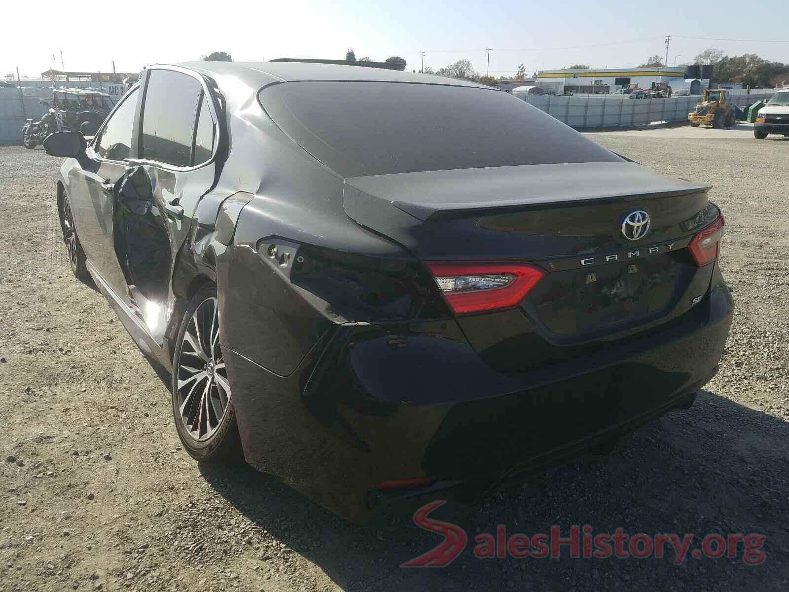 4T1B11HK0JU523512 2018 TOYOTA CAMRY