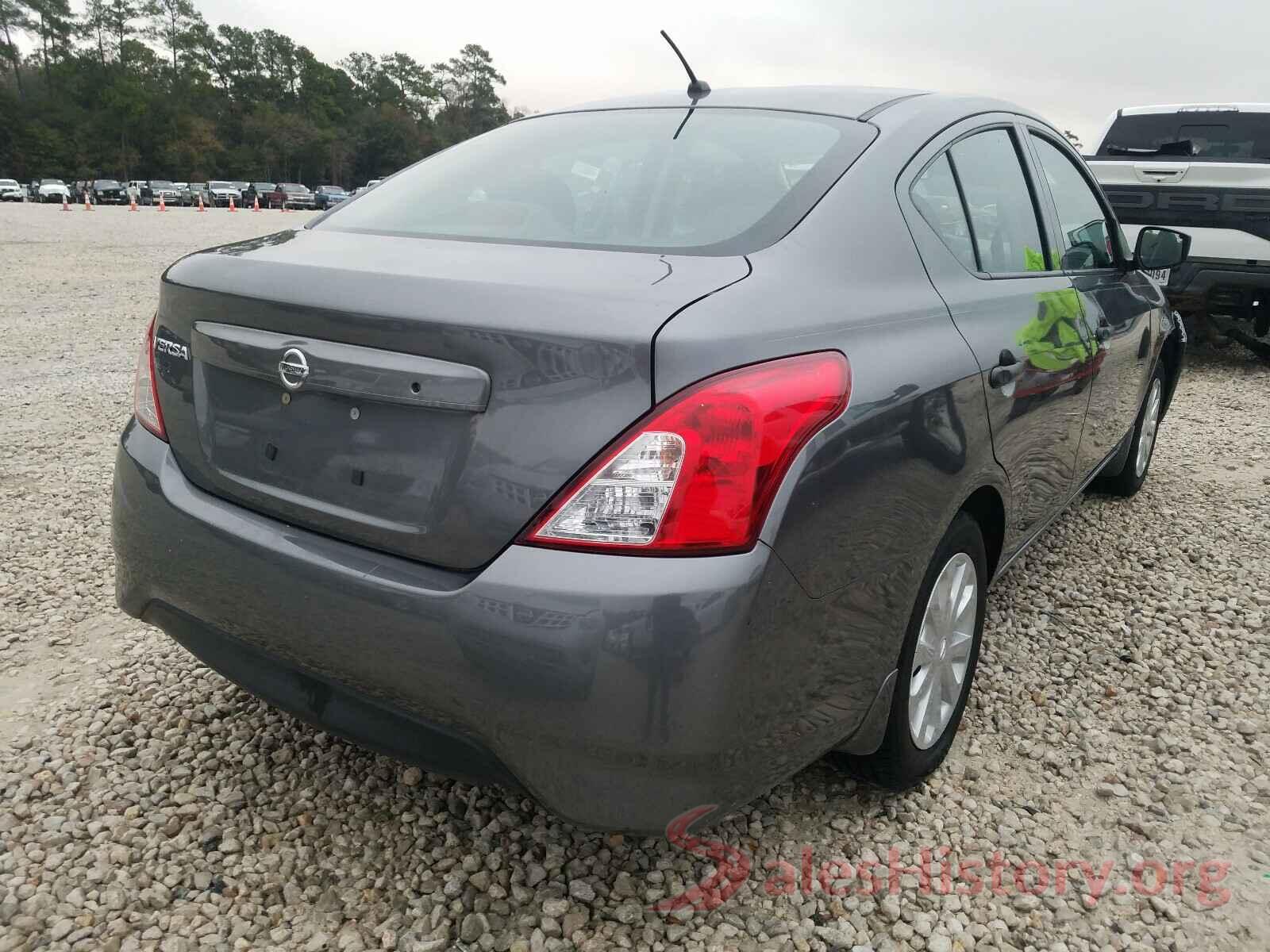 3N1CN7AP5JL829902 2018 NISSAN VERSA