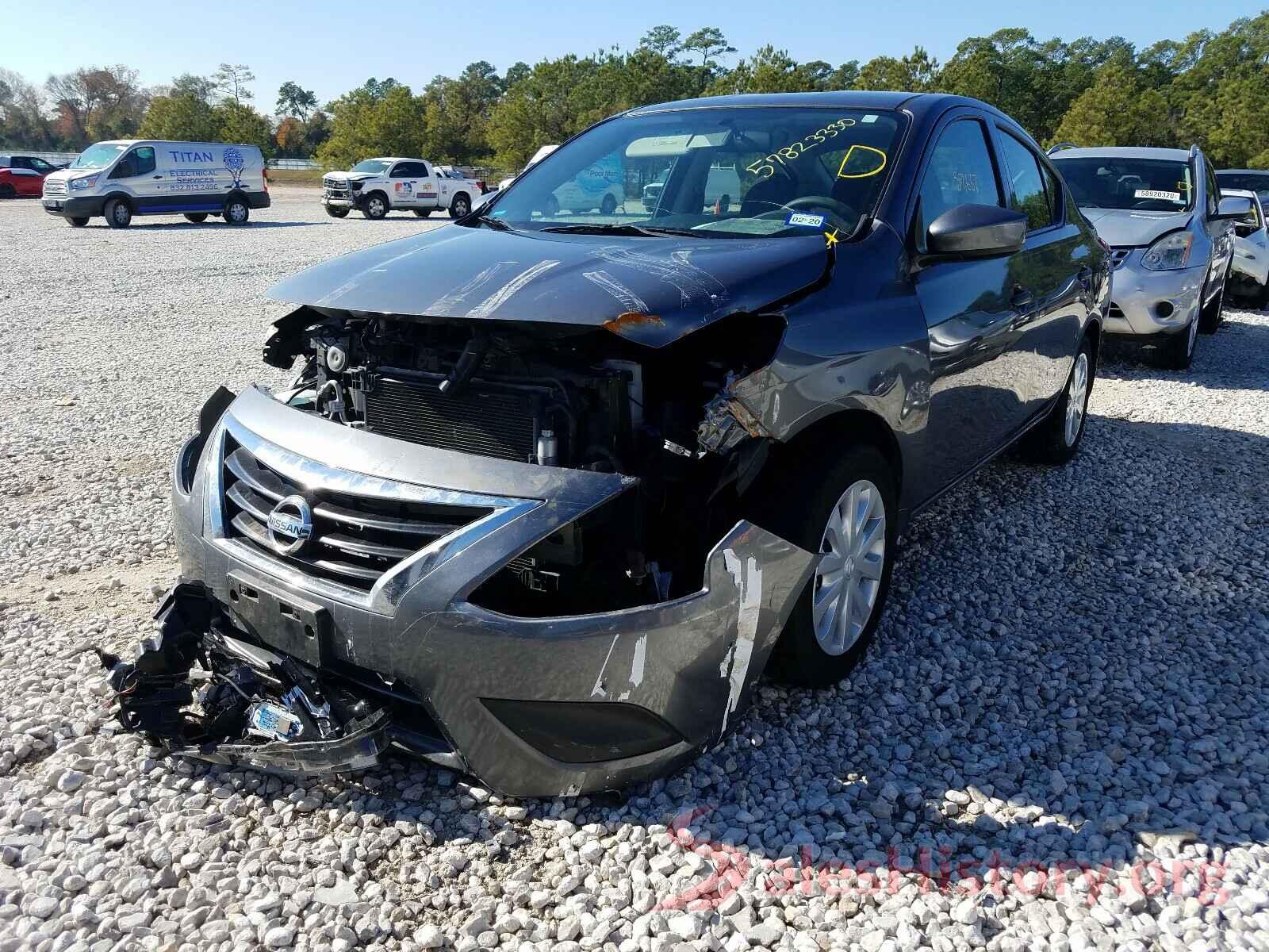 3N1CN7AP5JL829902 2018 NISSAN VERSA