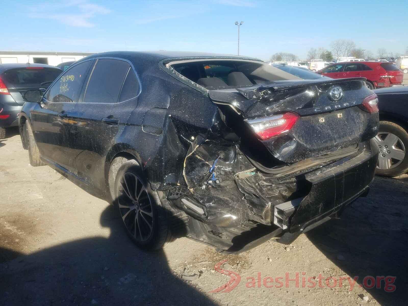 4T1B11HK4JU583003 2018 TOYOTA CAMRY