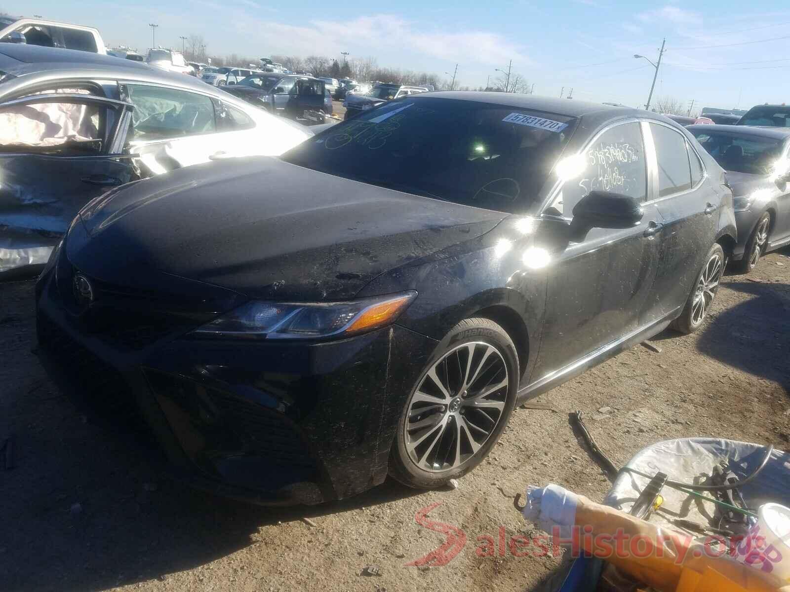 4T1B11HK4JU583003 2018 TOYOTA CAMRY