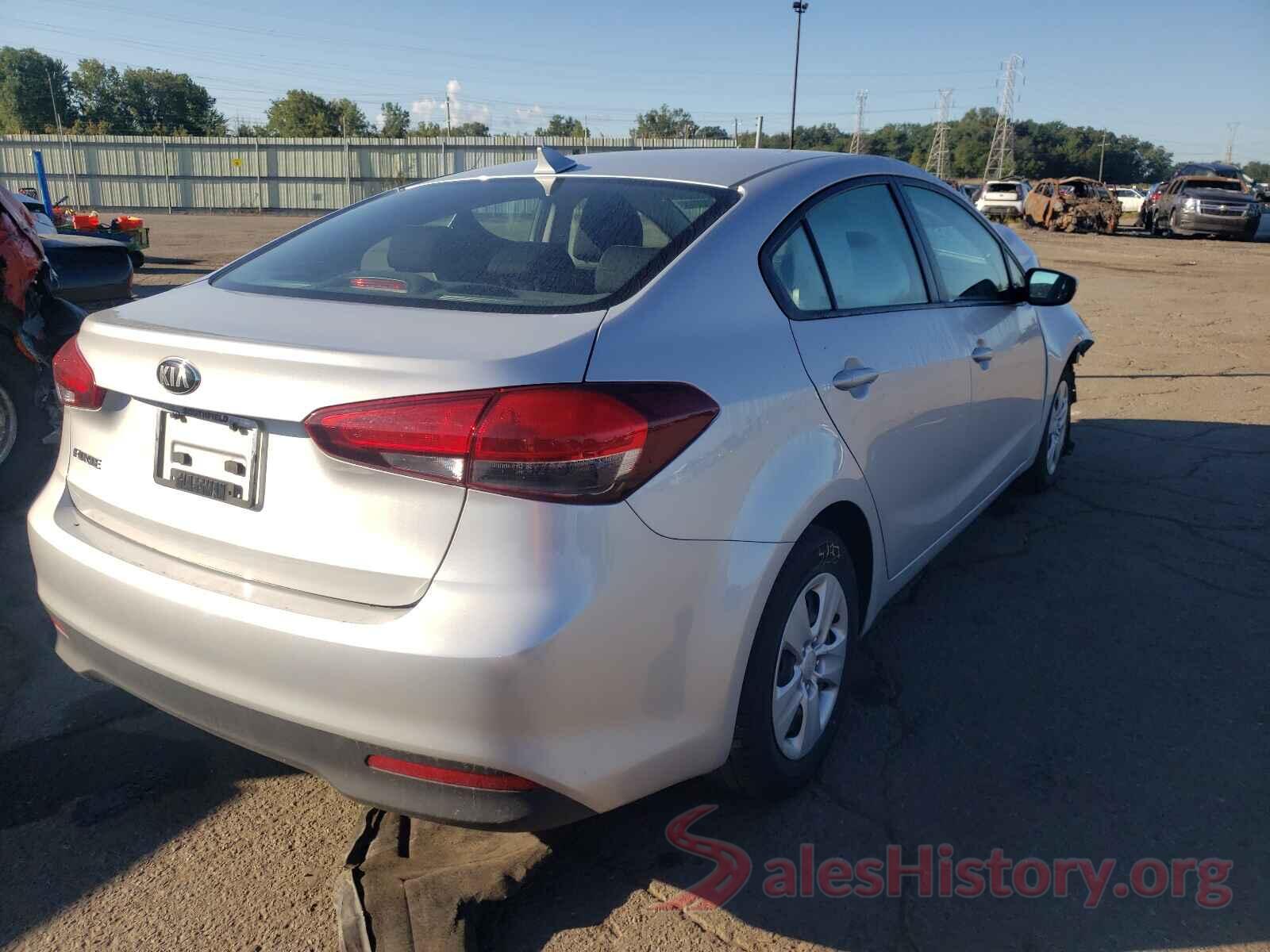 3KPFK4A7XHE121287 2017 KIA FORTE