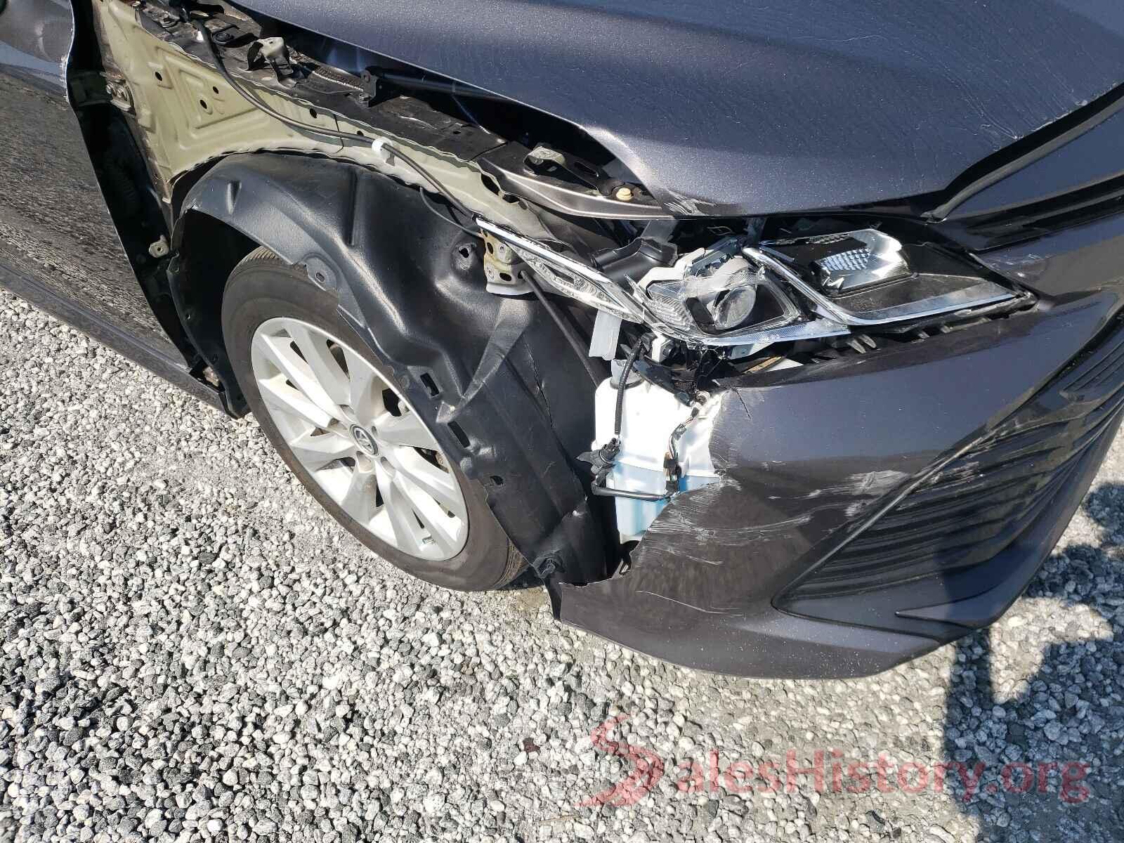 4T1B11HK2JU104576 2018 TOYOTA CAMRY