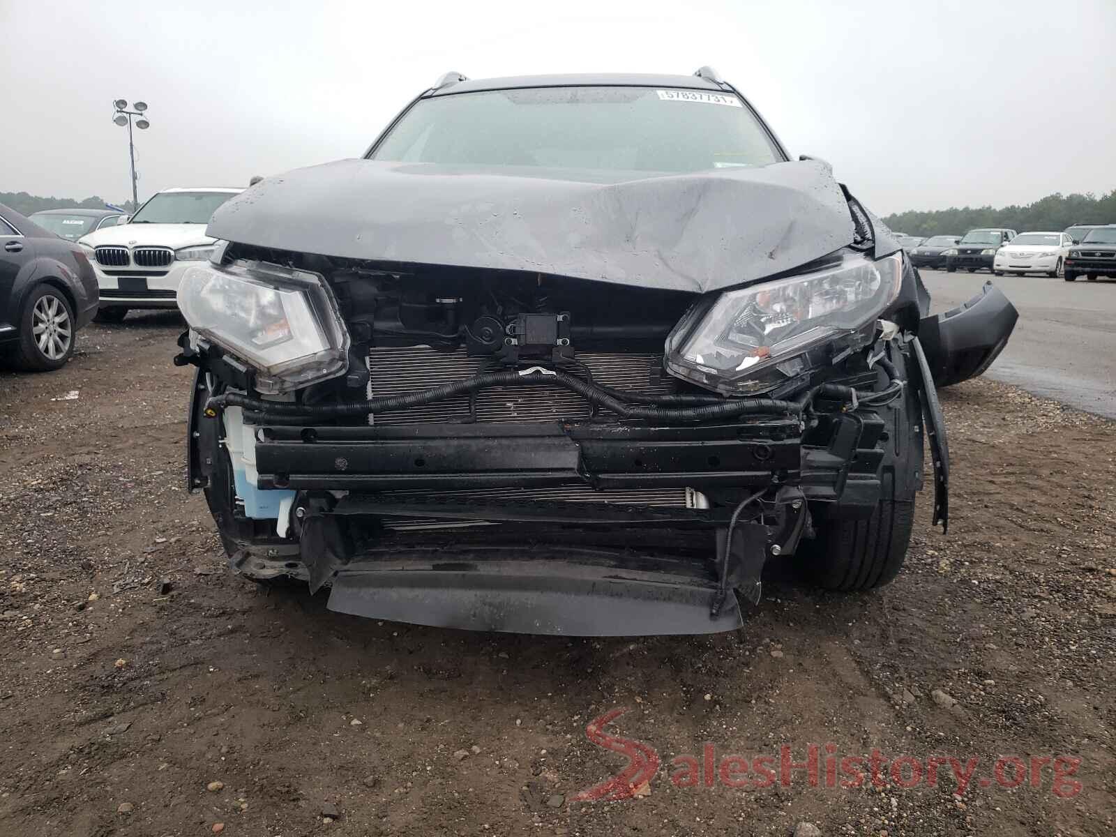 KNMAT2MV1JP617543 2018 NISSAN ROGUE