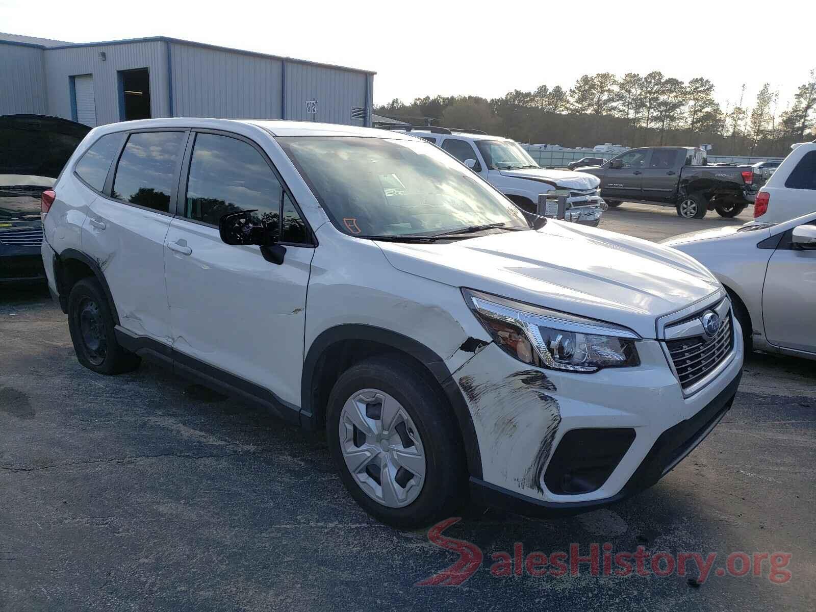 JF2SKAAC6KH569653 2019 SUBARU FORESTER