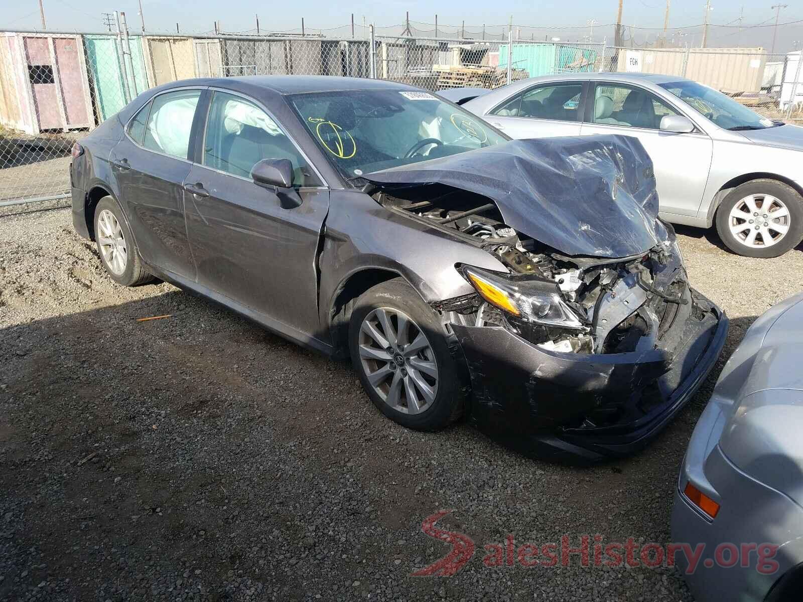 4T1B11HK0KU744044 2019 TOYOTA CAMRY