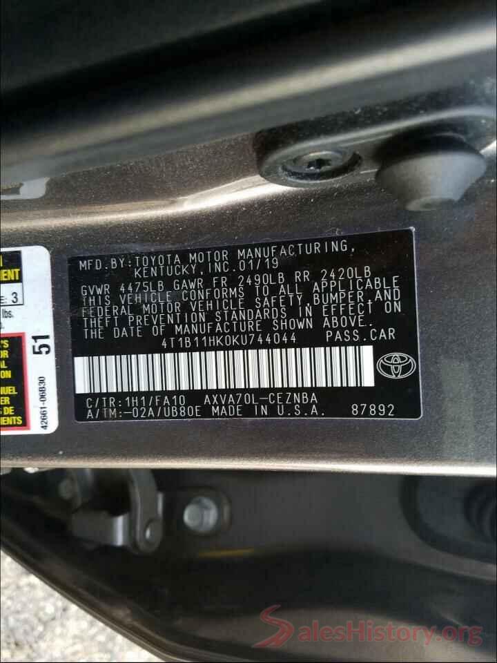 4T1B11HK0KU744044 2019 TOYOTA CAMRY