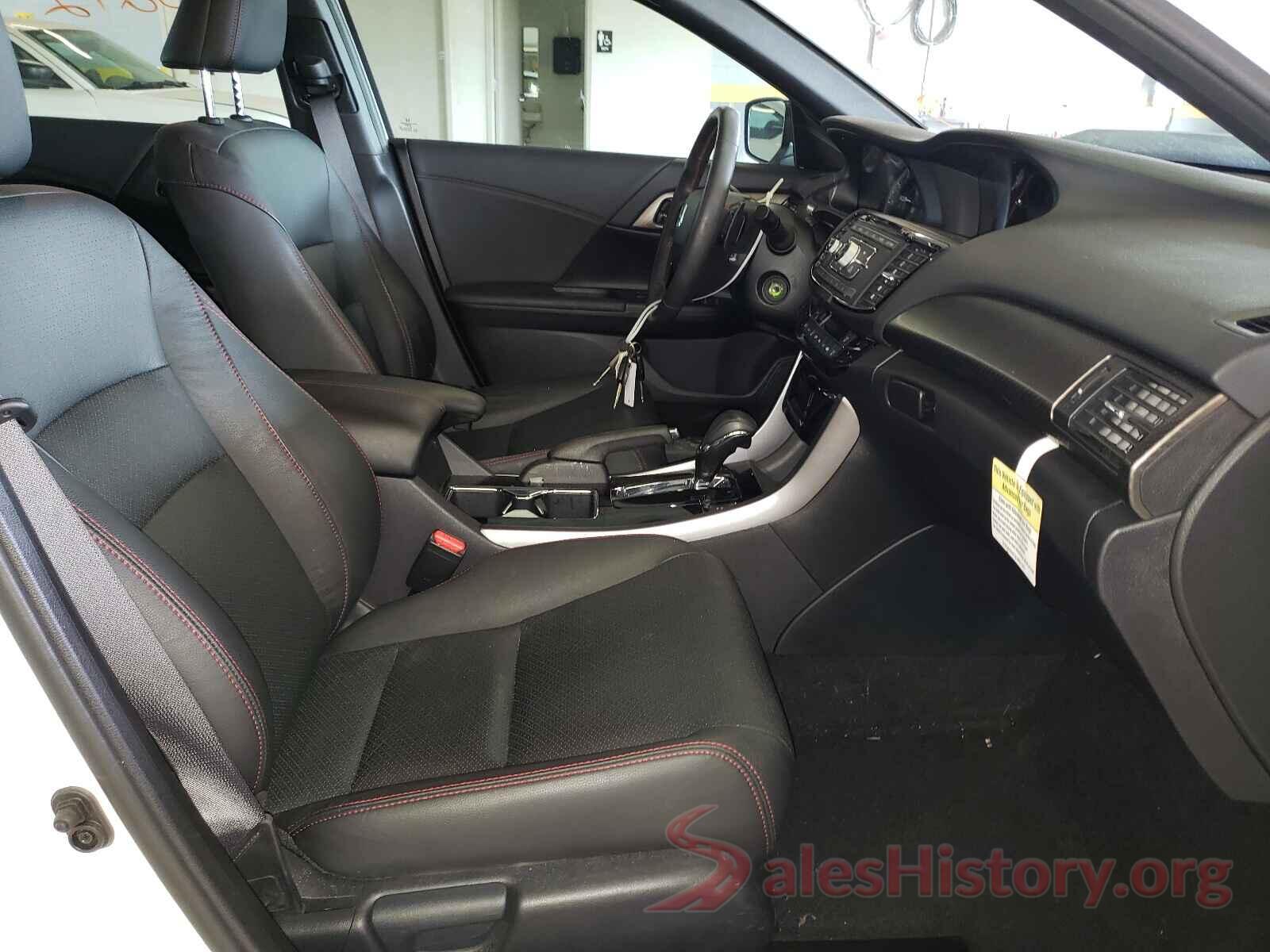 1HGCR2F18HA272169 2017 HONDA ACCORD